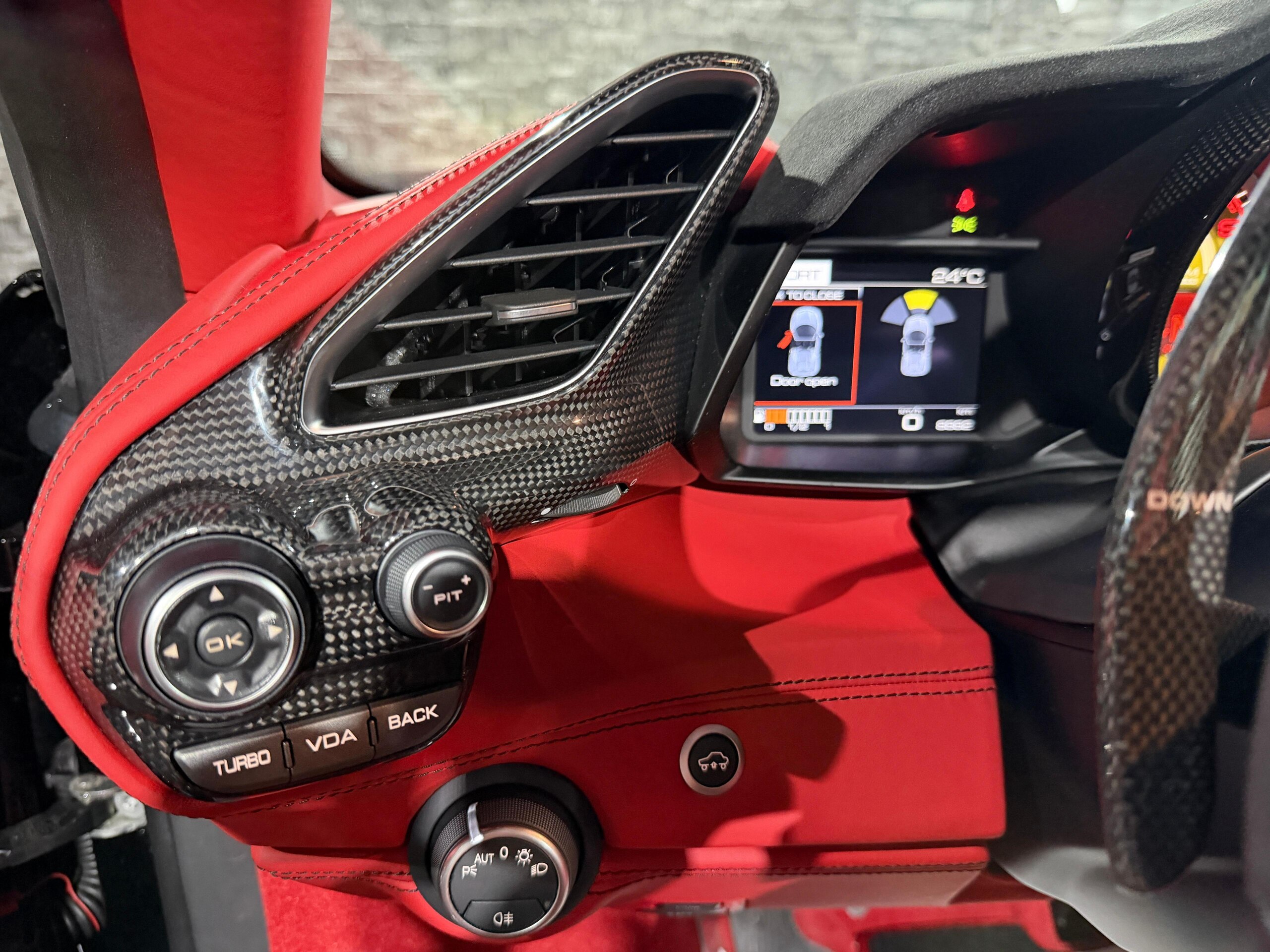 2017 Ferrari 488 Spider — Photo 34 / 53
