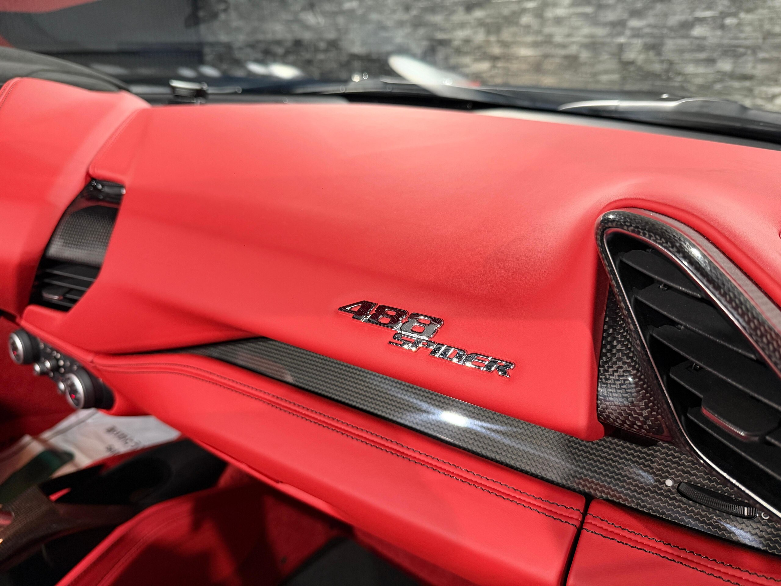 2017 Ferrari 488 Spider — Photo 36 / 53