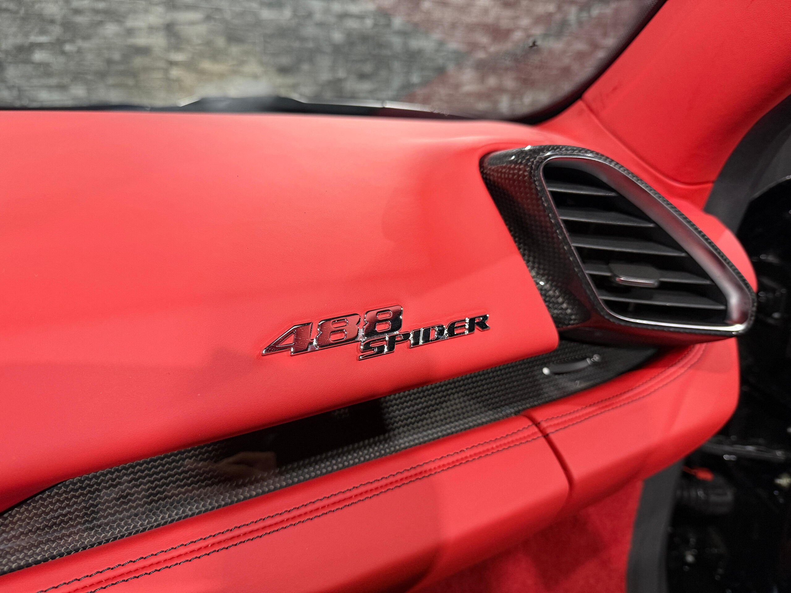 2017 Ferrari 488 Spider — Photo 37 / 53