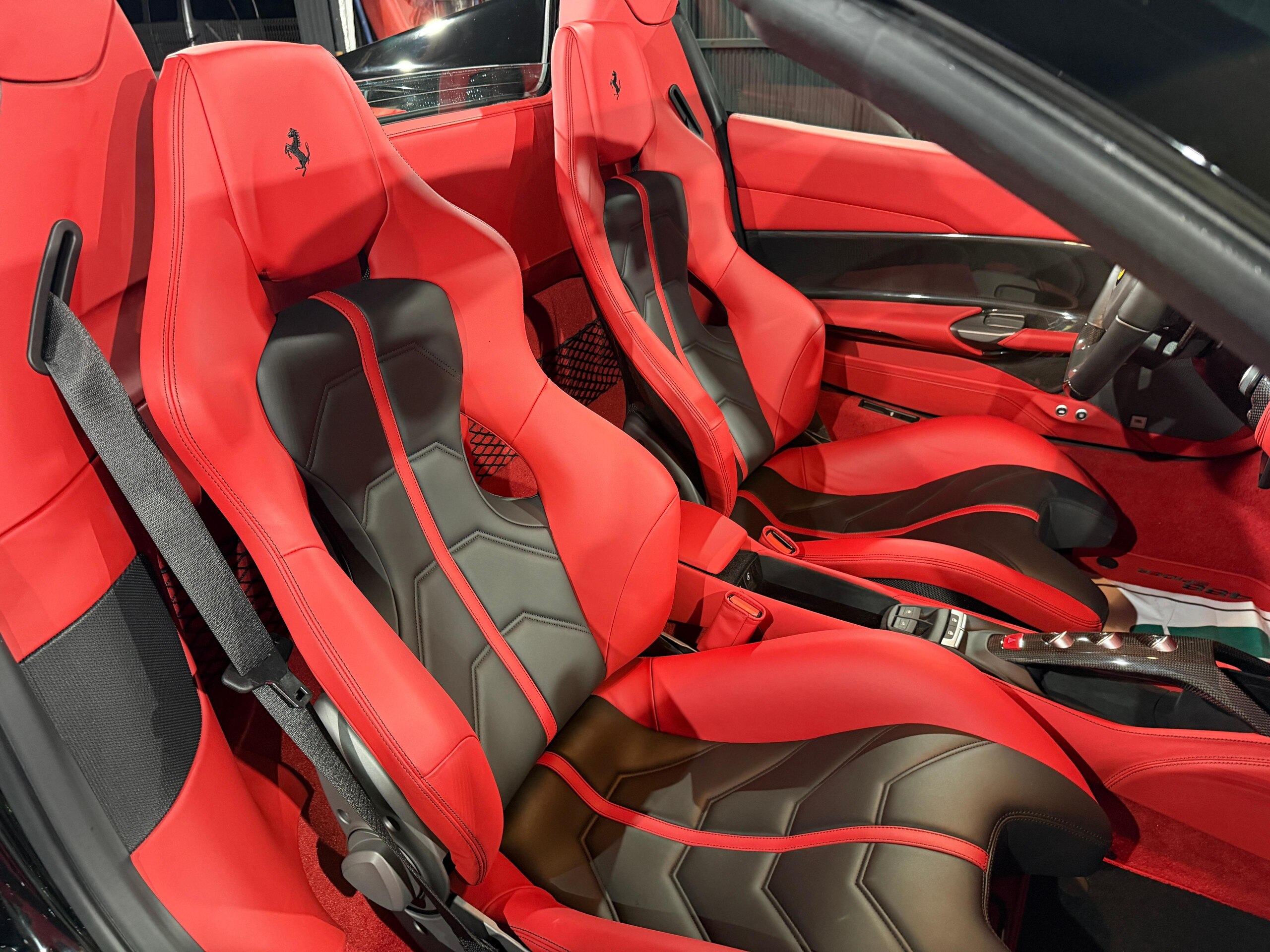 2017 Ferrari 488 Spider — Photo 38 / 53