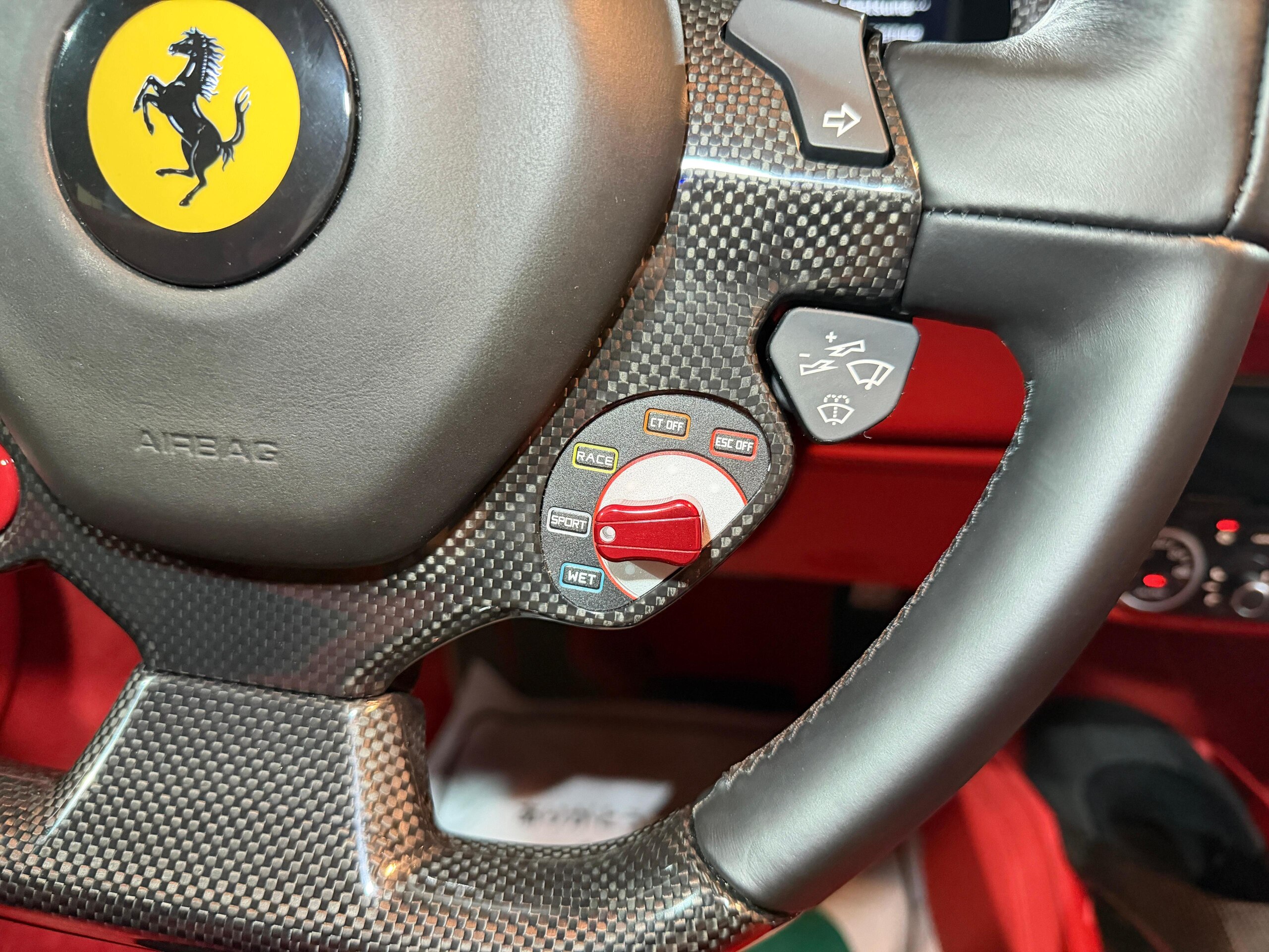 2017 Ferrari 488 Spider — Photo 47 / 53