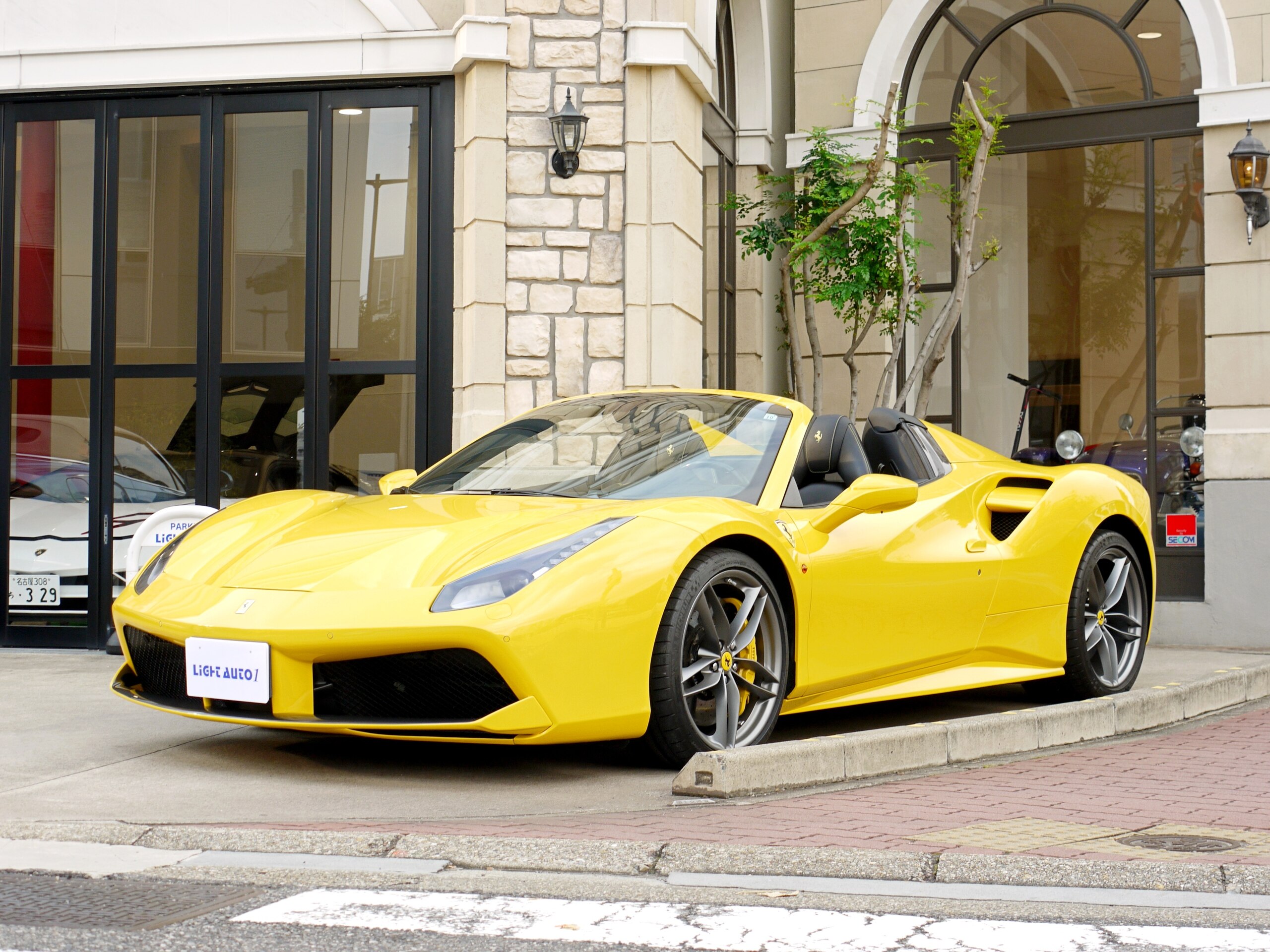 2017 Ferrari 488 Spider Carbon fiber front spoiler for sale in Japan