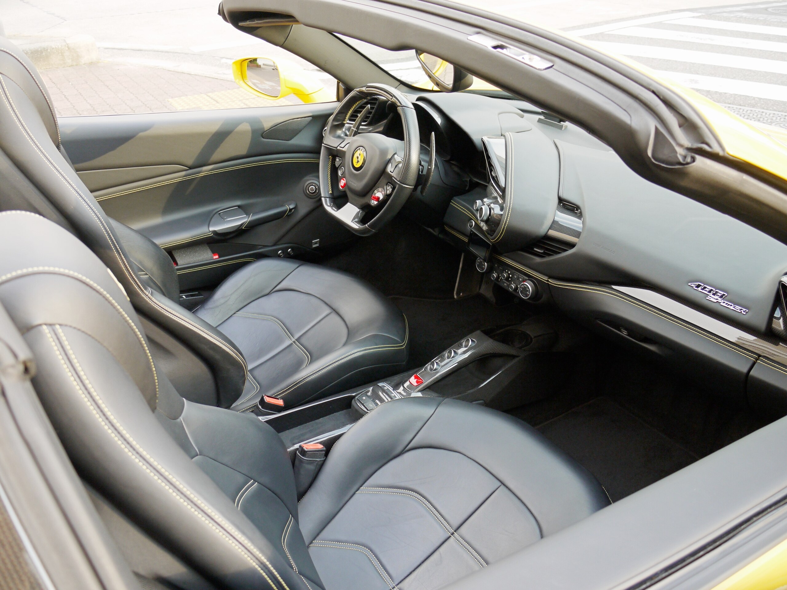 2017 Ferrari 488 Spider — Photo 18 / 20