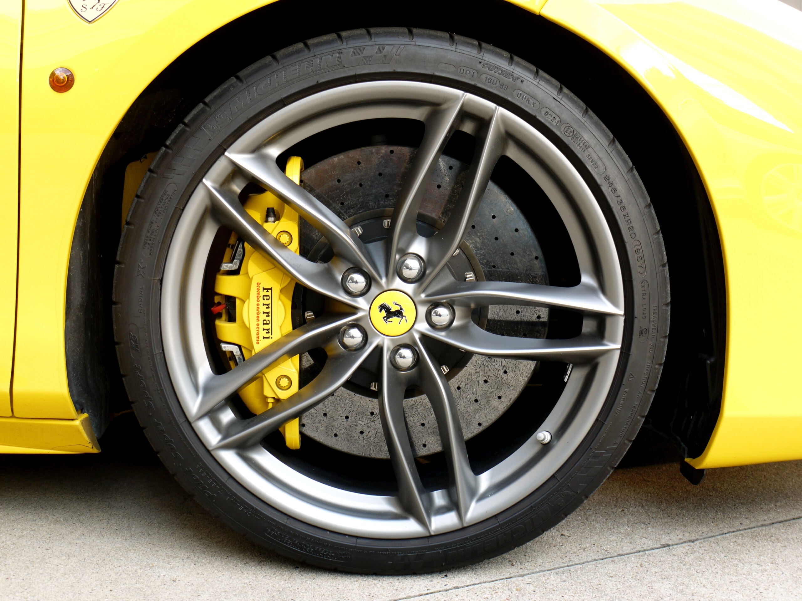 2017 Ferrari 488 Spider — Photo 20 / 20