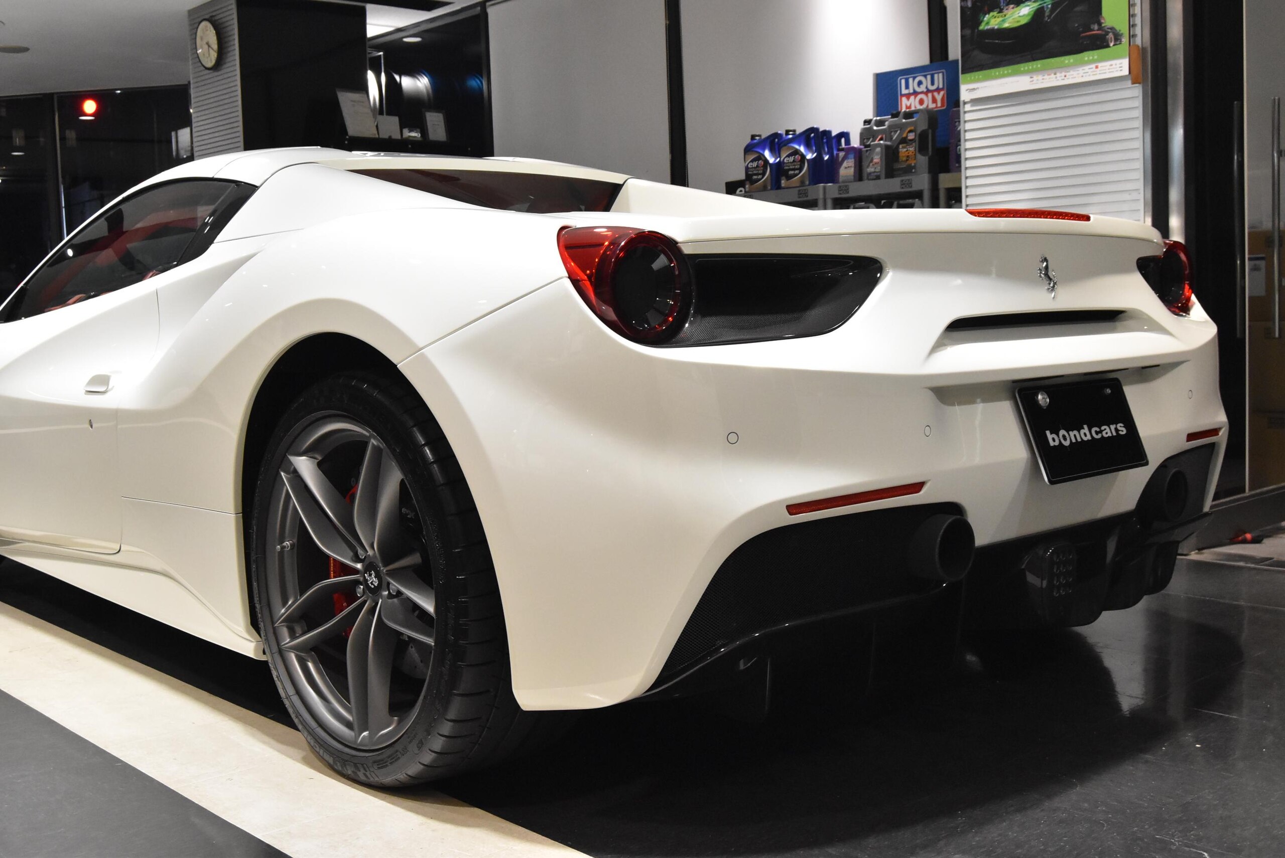 2017 Ferrari 488 Spider — Photo 13 / 30