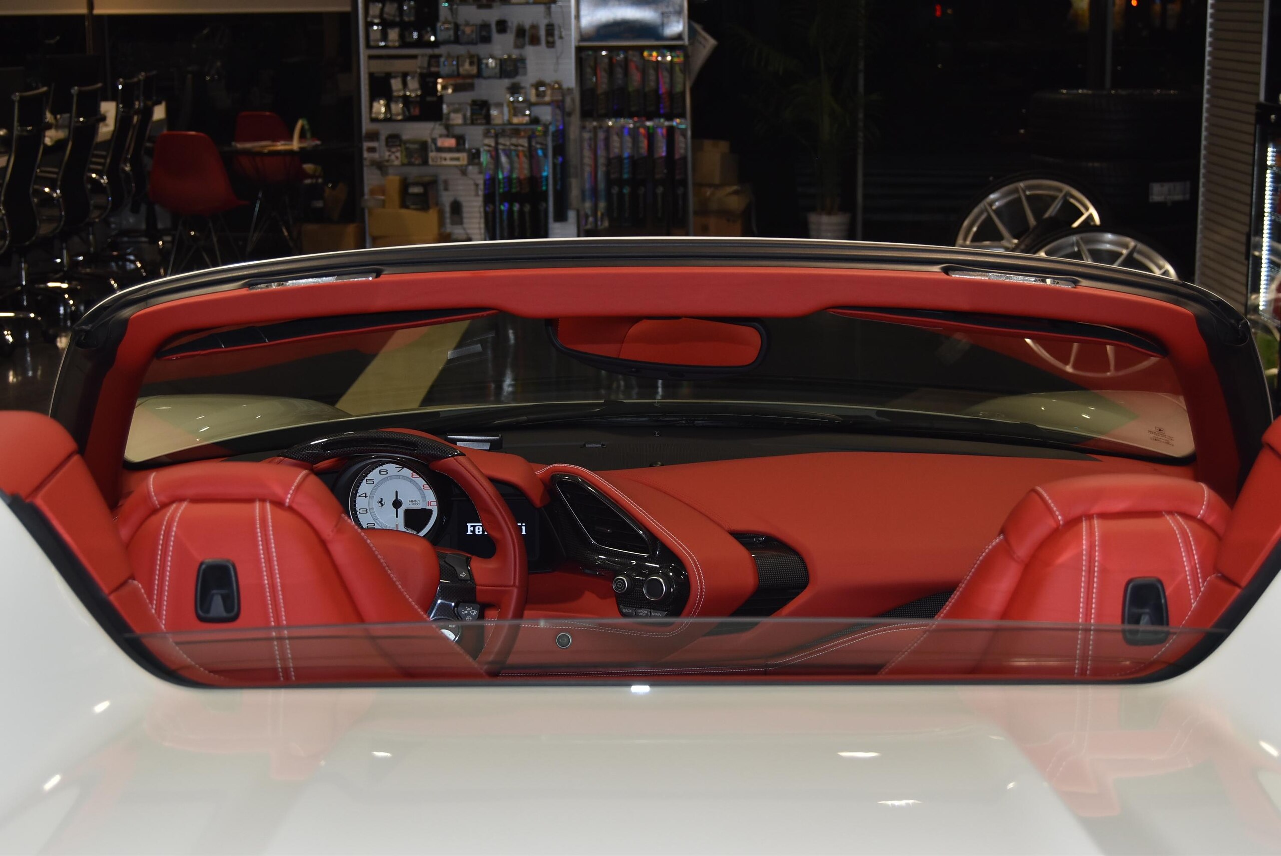 2017 Ferrari 488 Spider — Photo 19 / 30