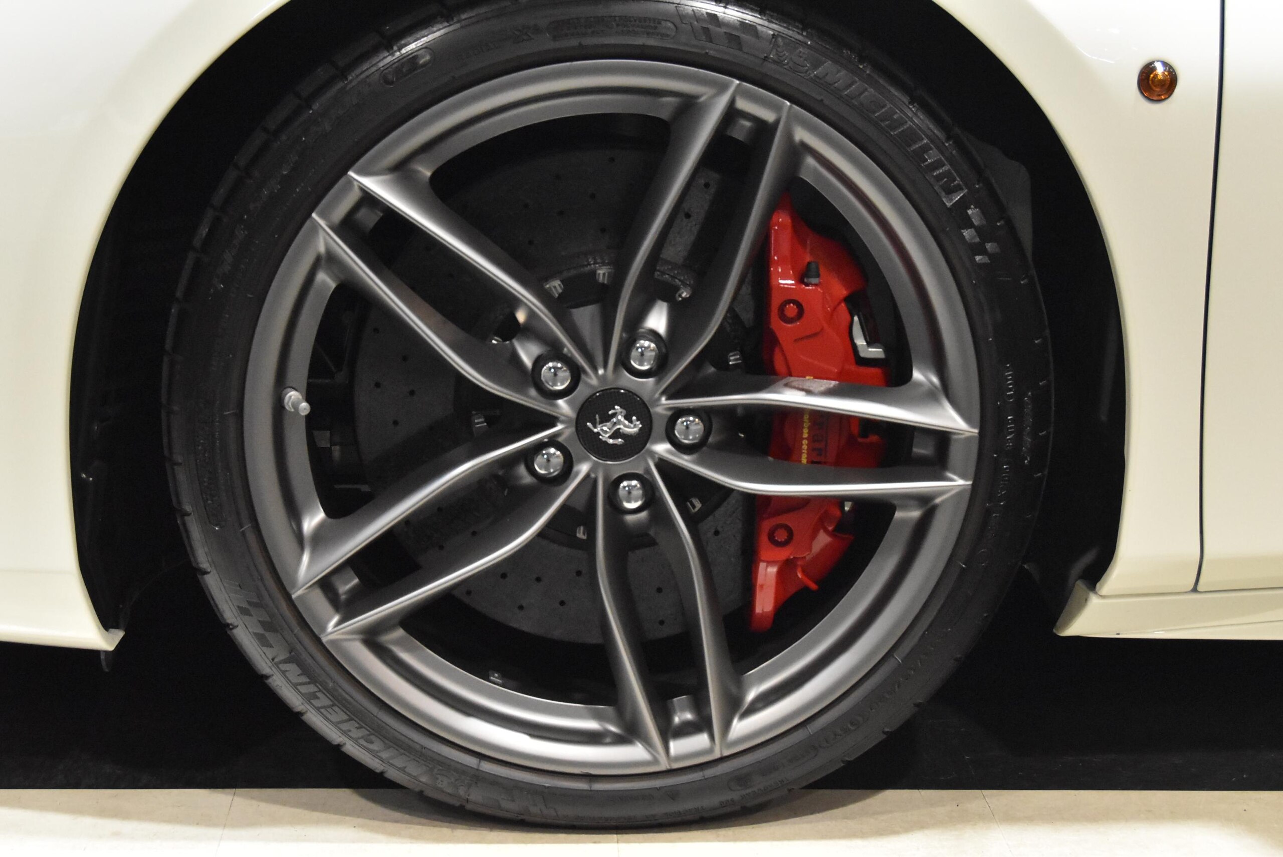 2017 Ferrari 488 Spider — Photo 29 / 30