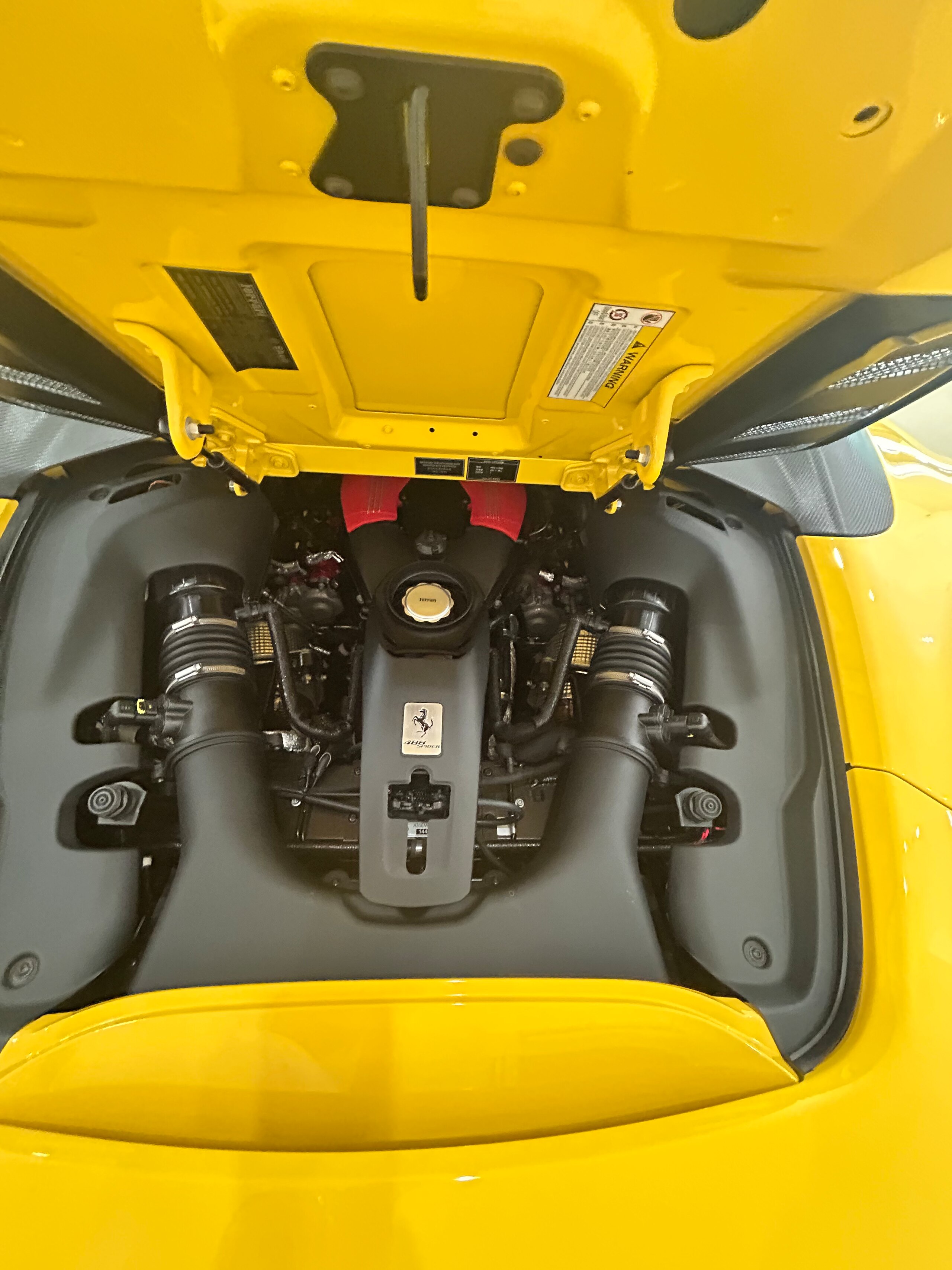 2017 Ferrari 488 Spider — Photo 31 / 32