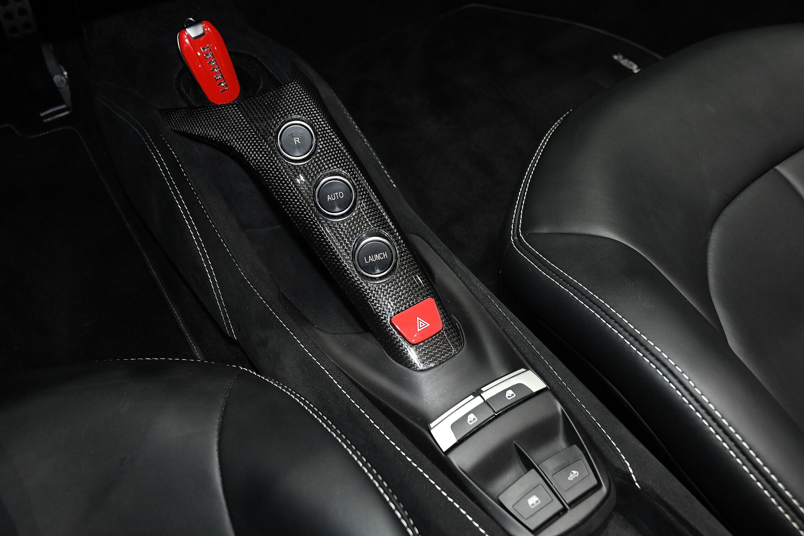 2017 Ferrari 488 Spider — Photo 8 / 51