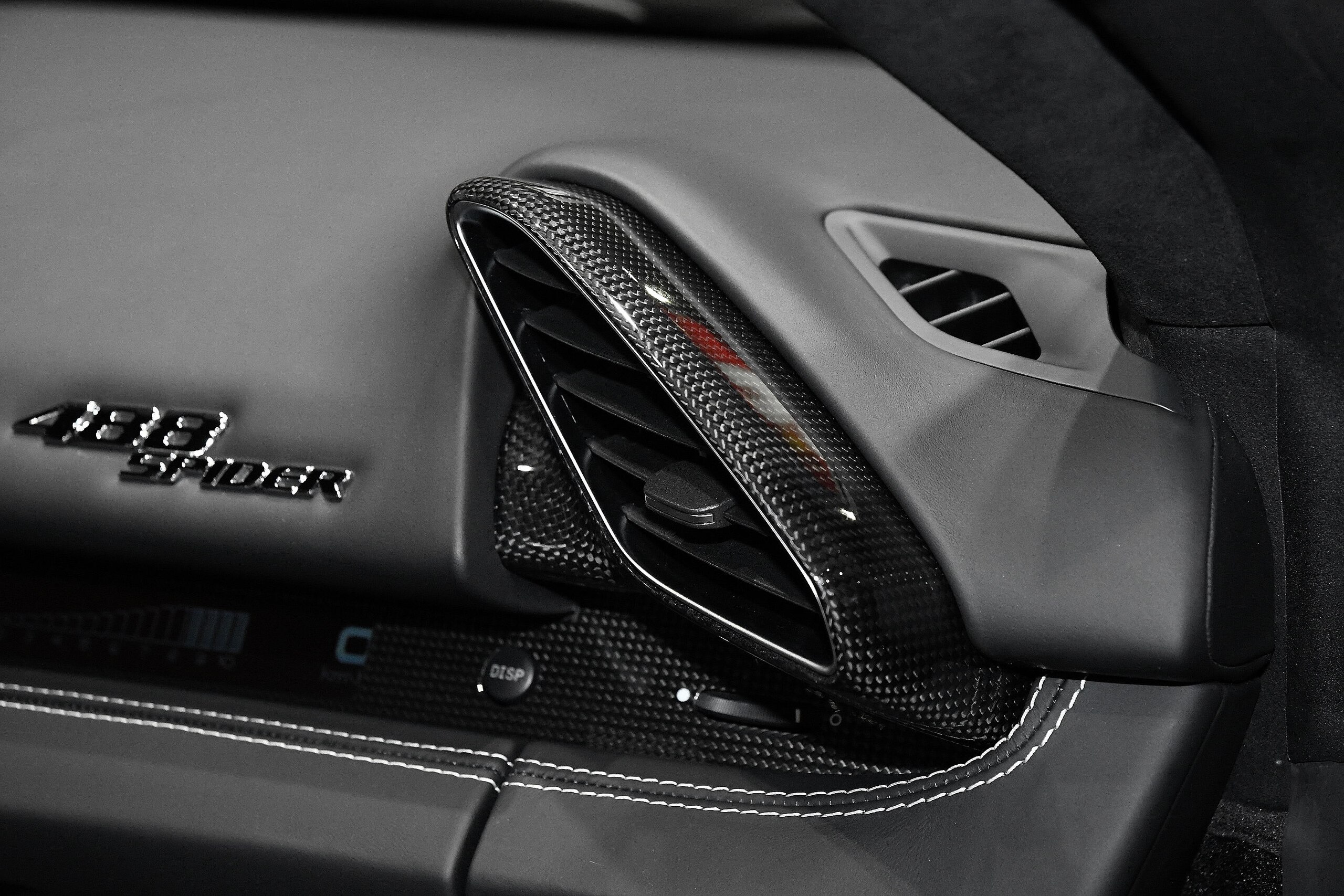 2017 Ferrari 488 Spider — Photo 9 / 51