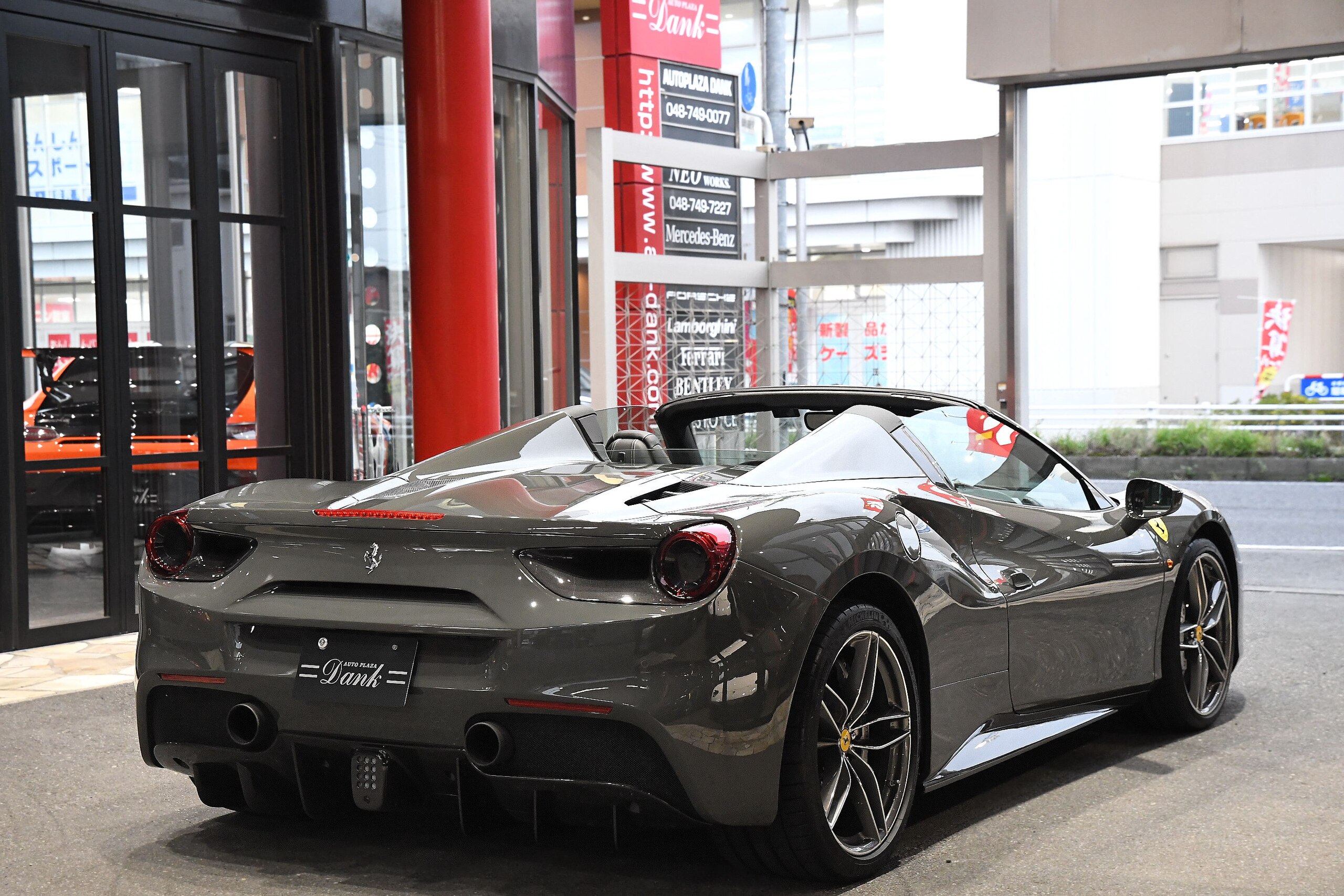 2017 Ferrari 488 Spider — Photo 10 / 51