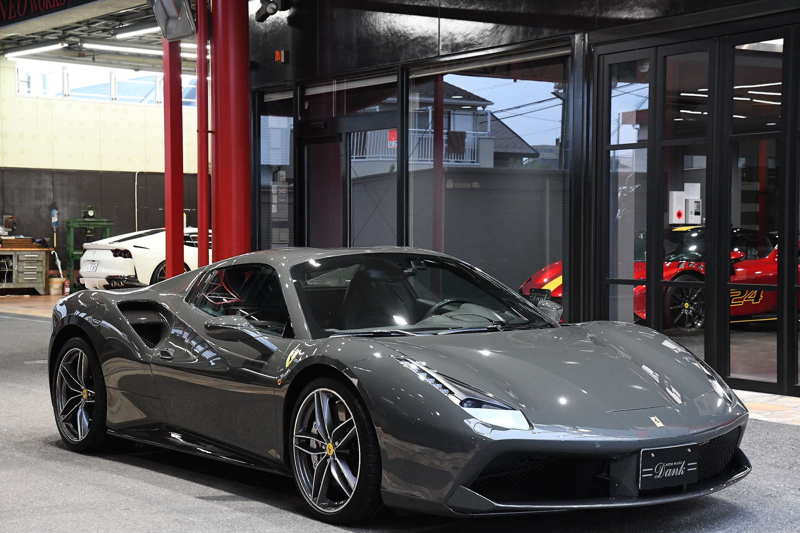2017 Ferrari 488 Spider — Photo 11 / 51