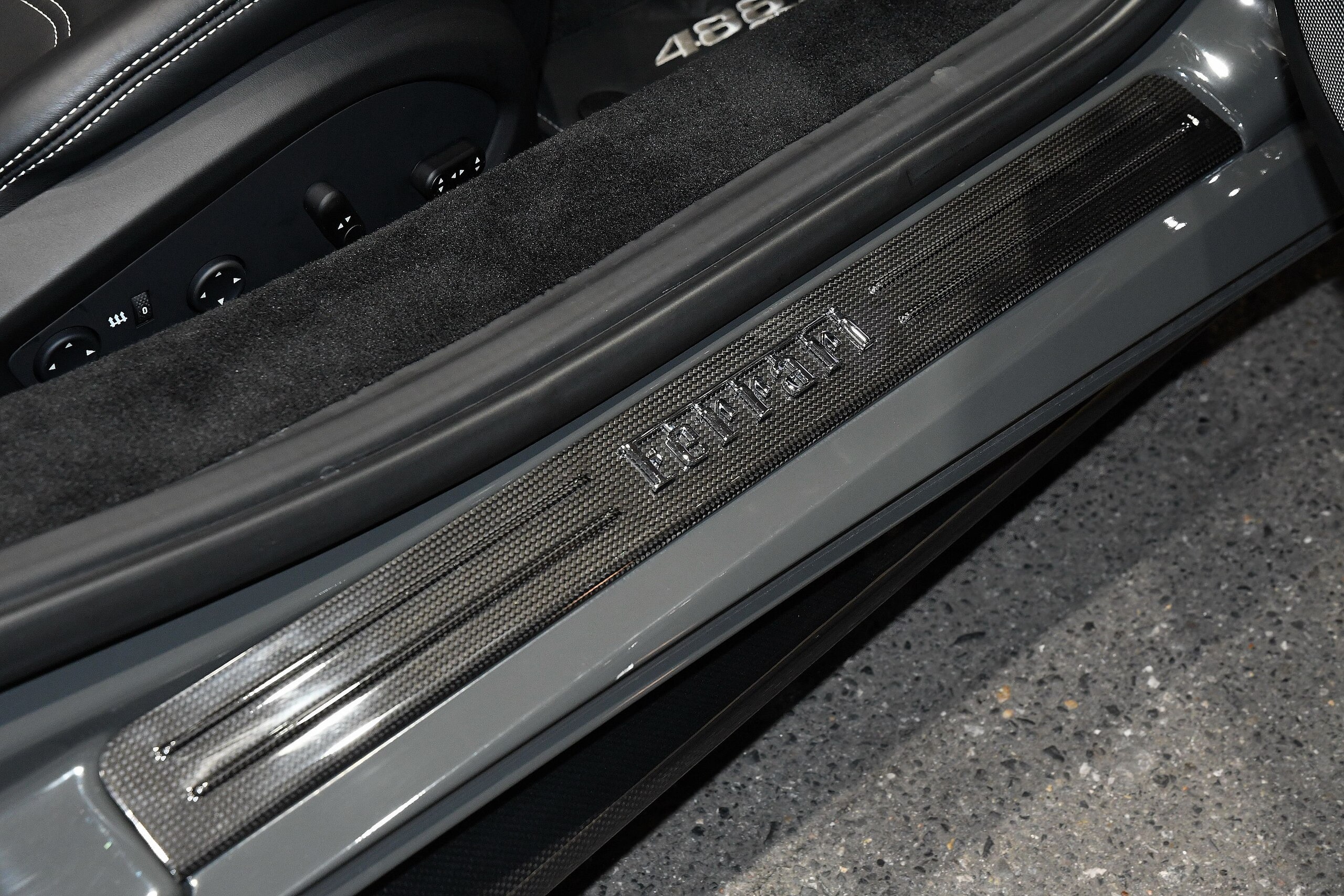 2017 Ferrari 488 Spider — Photo 30 / 51