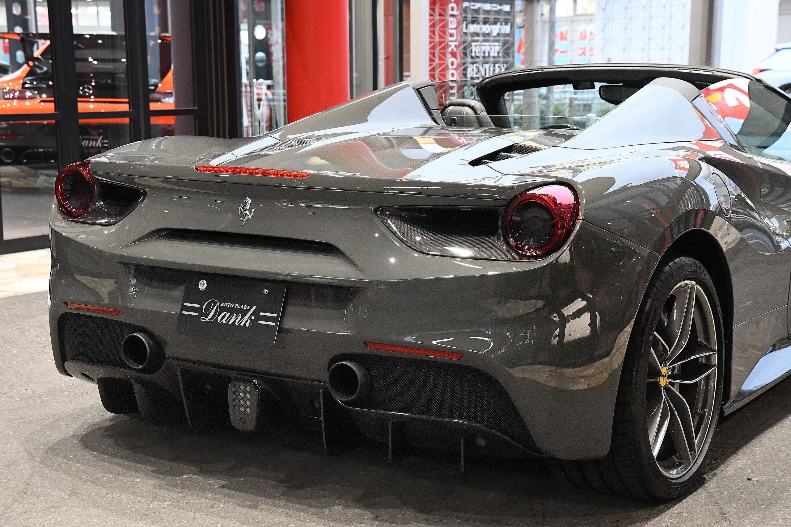 2017 Ferrari 488 Spider — Photo 50 / 51