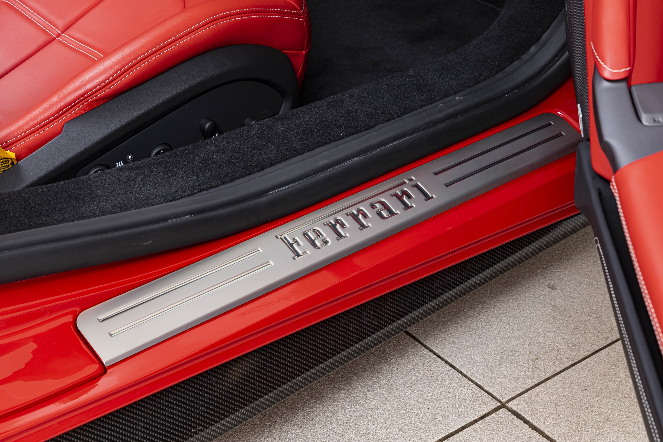 2017 Ferrari 488 Spider — Photo 20 / 25