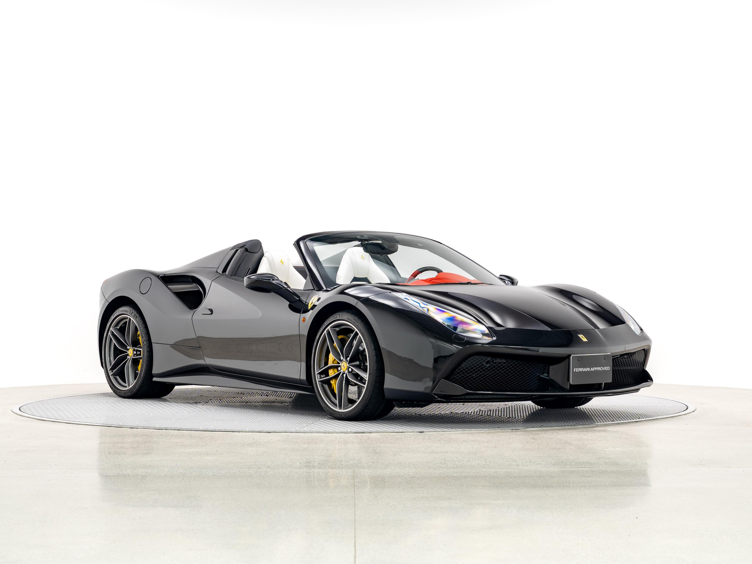 2017 Ferrari 488 Spider — Photo 7 / 29