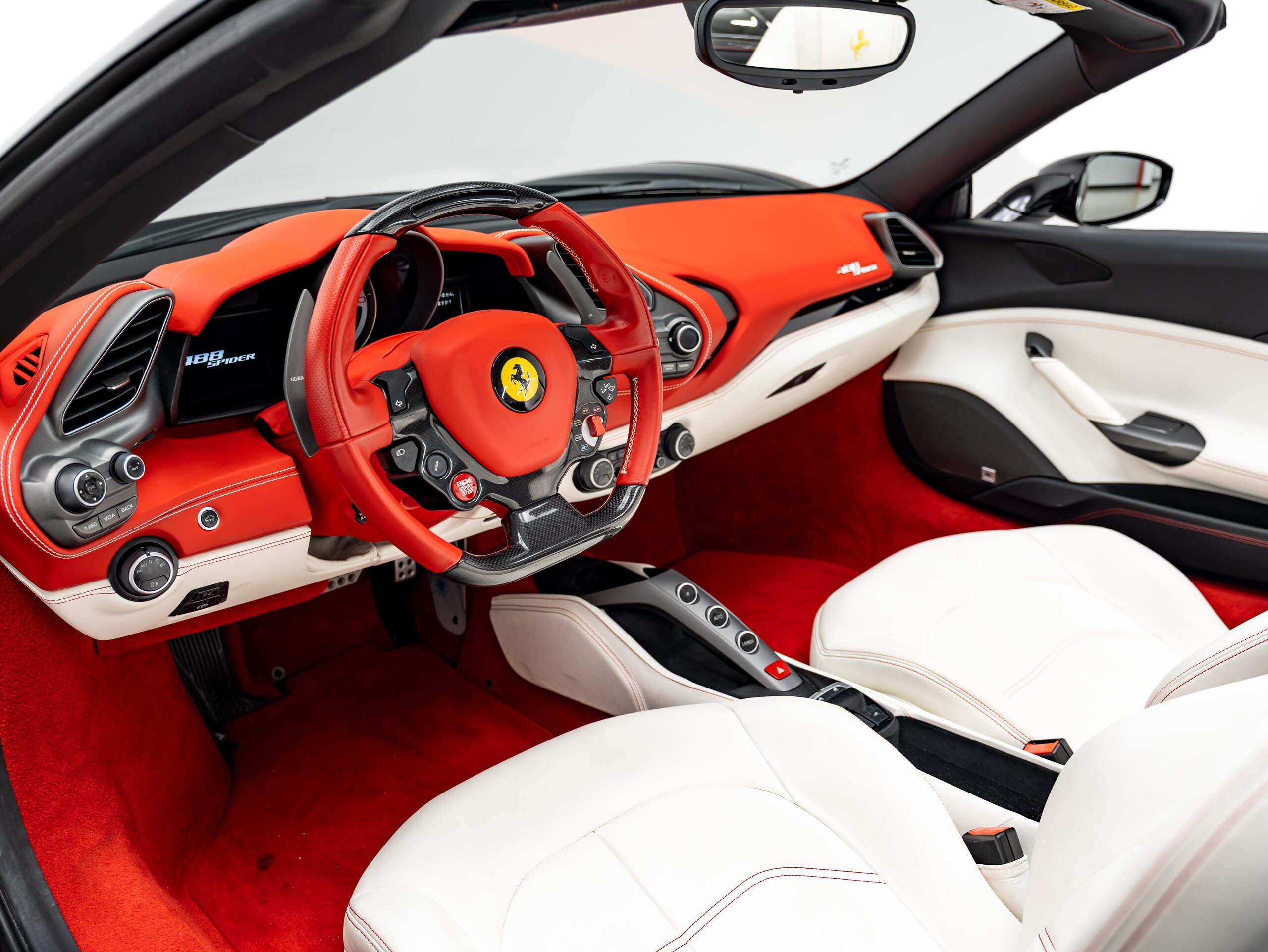 2017 Ferrari 488 Spider — Photo 8 / 29