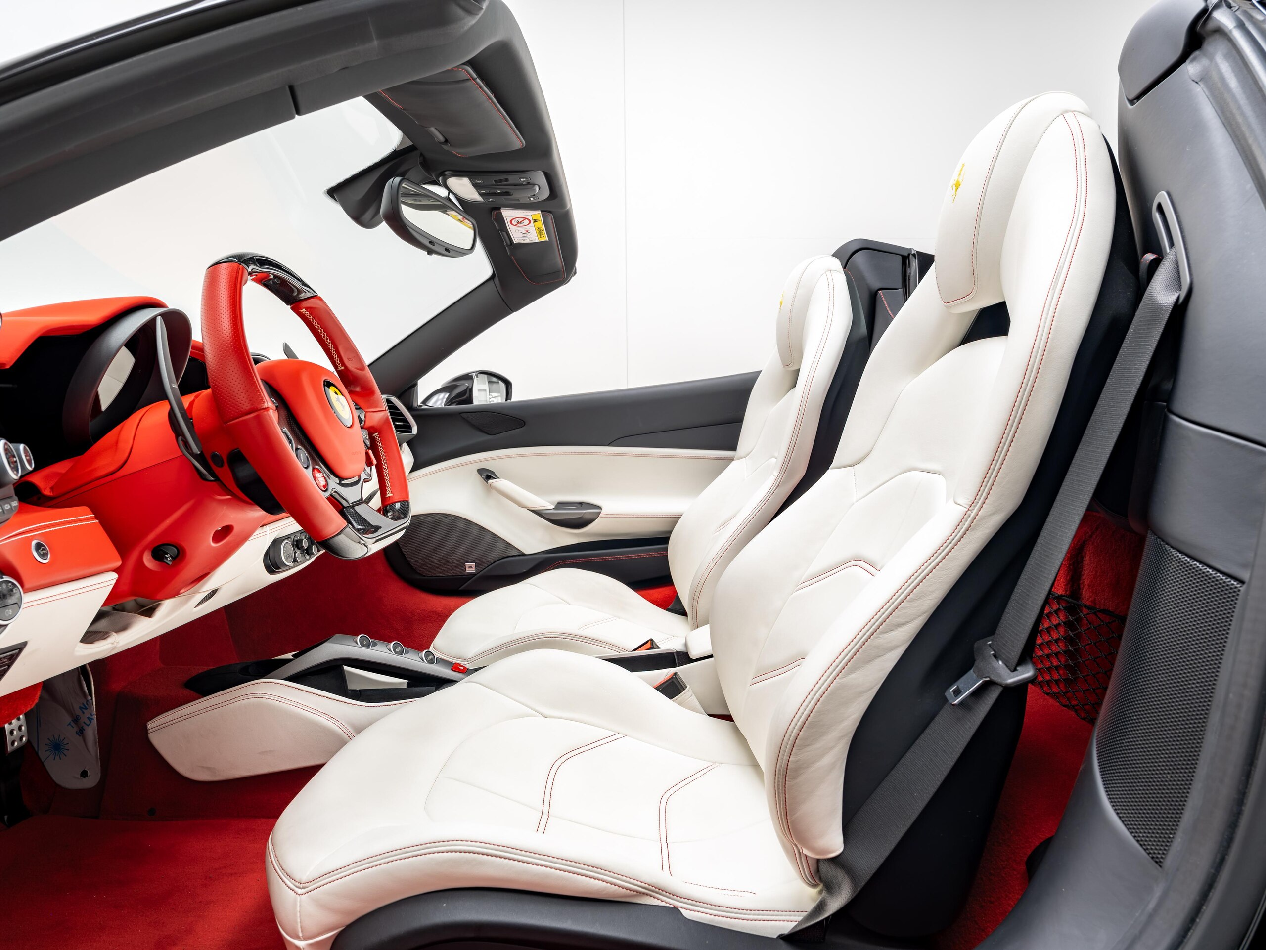 2017 Ferrari 488 Spider — Photo 9 / 29