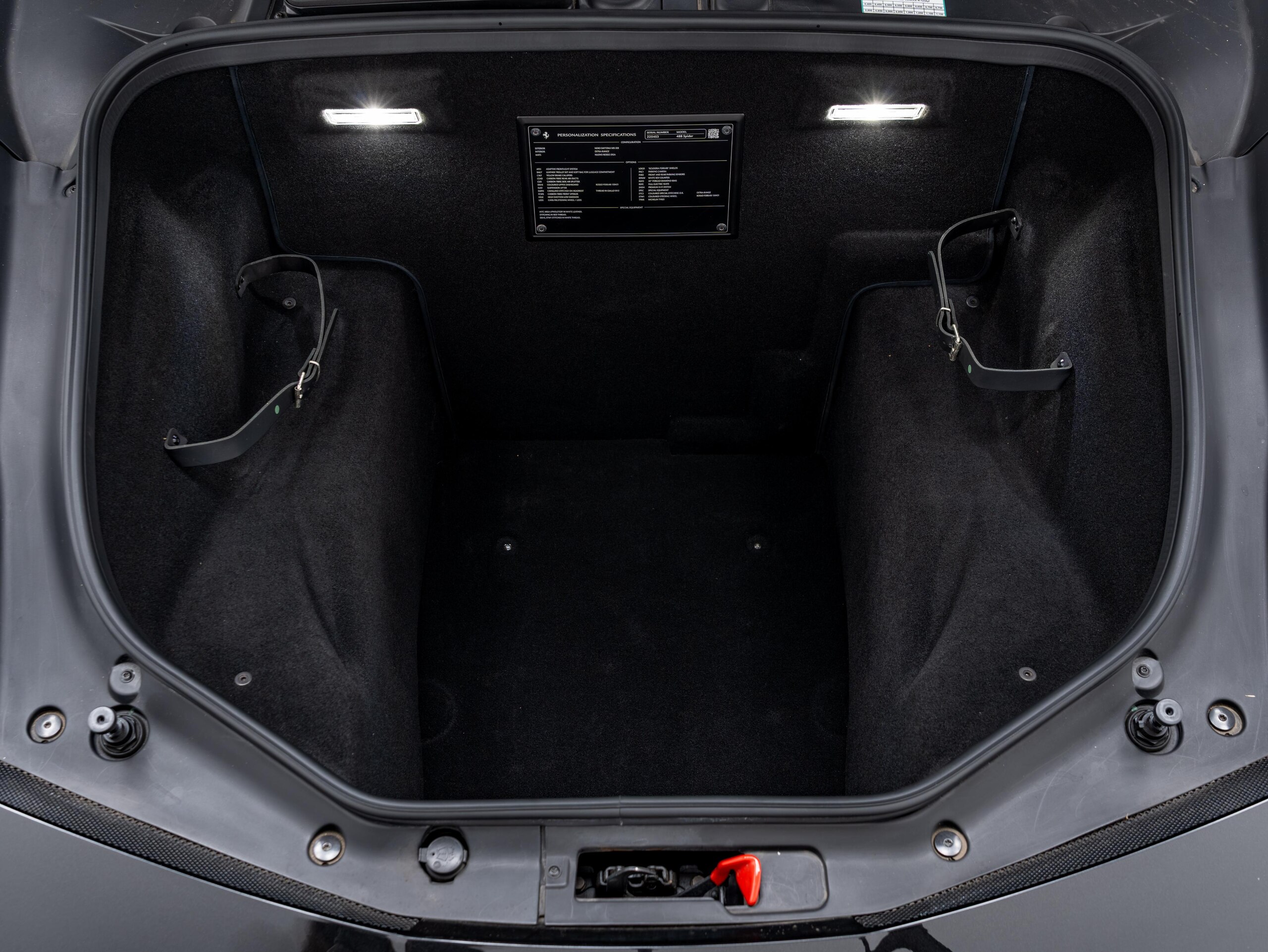 2017 Ferrari 488 Spider — Photo 28 / 29