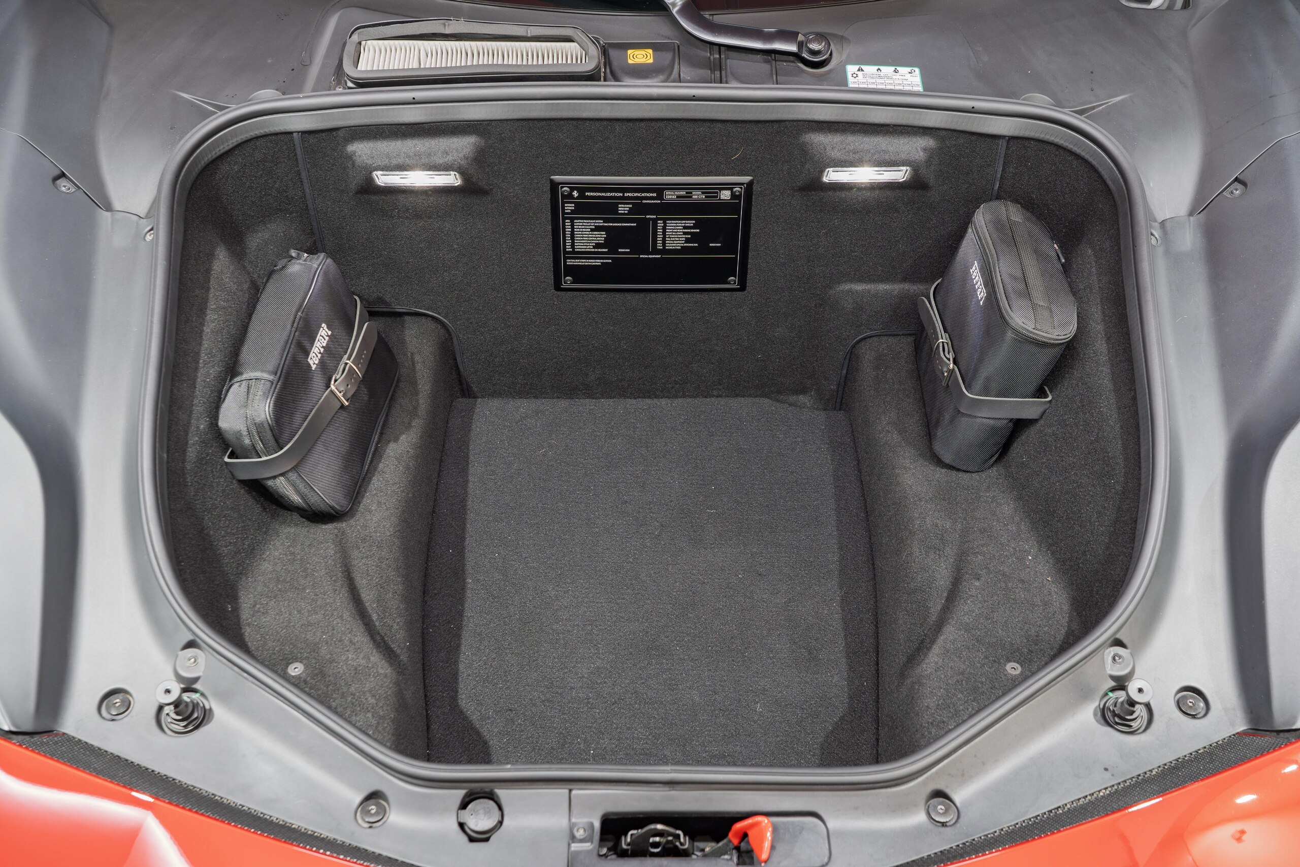 2017 Ferrari 488GTB — Photo 12 / 33