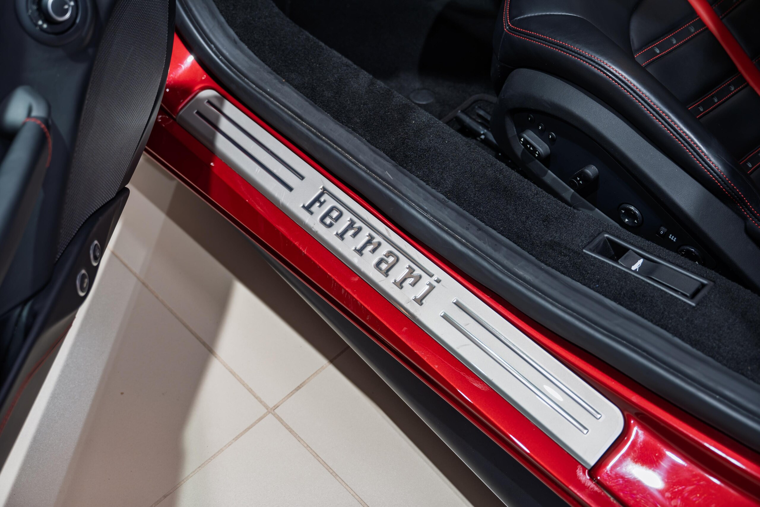 2017 Ferrari 488GTB — Photo 19 / 33