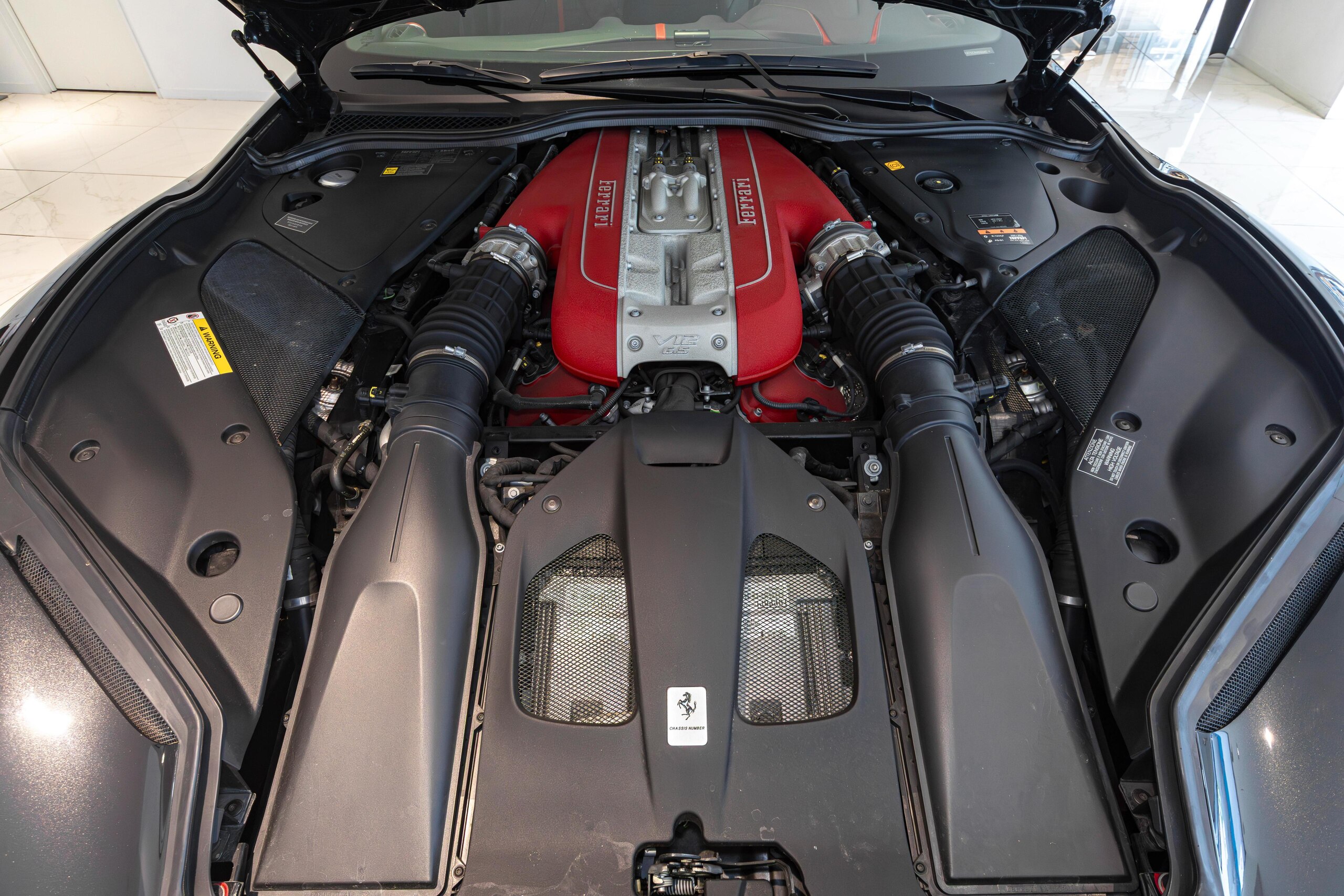 2017 Ferrari 812 Superfast — Photo 34 / 60