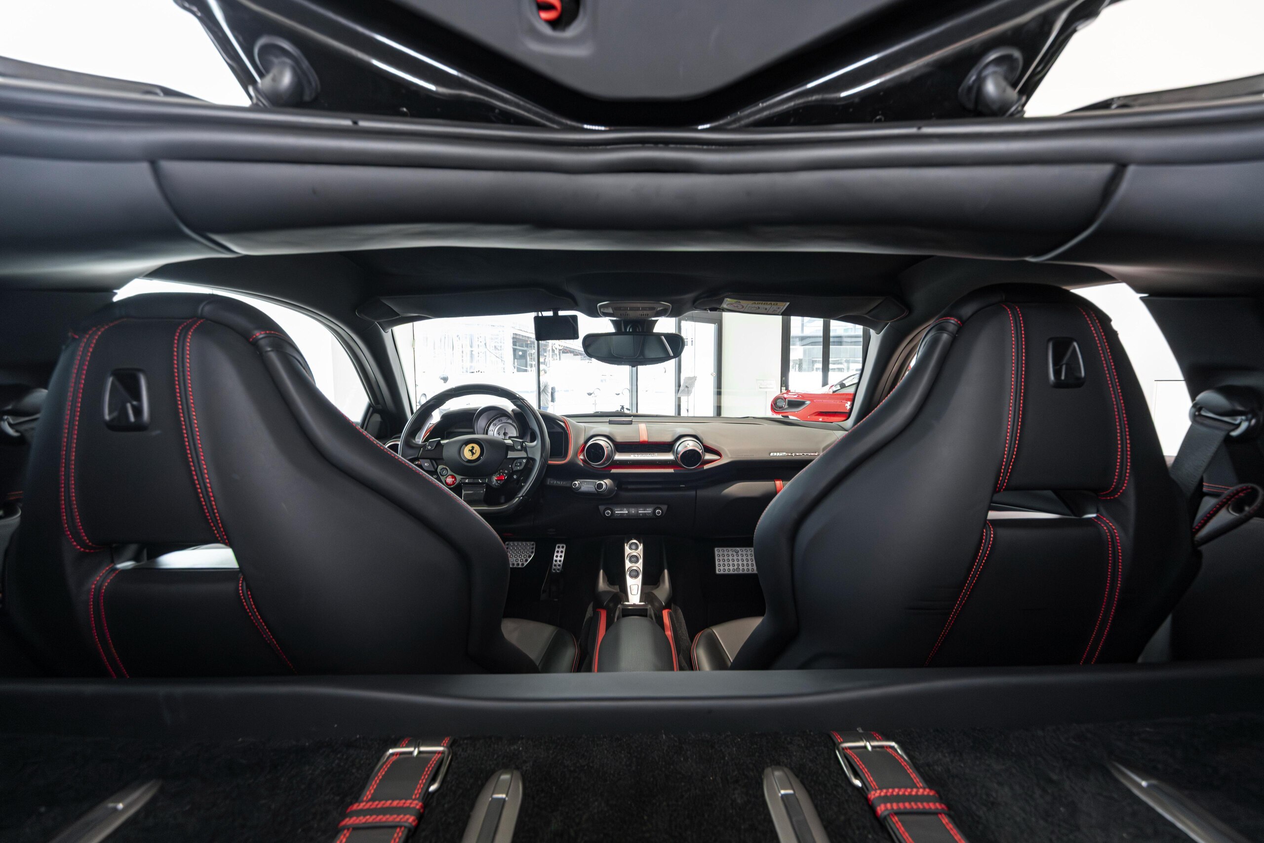 2017 Ferrari 812 Superfast — Photo 41 / 60