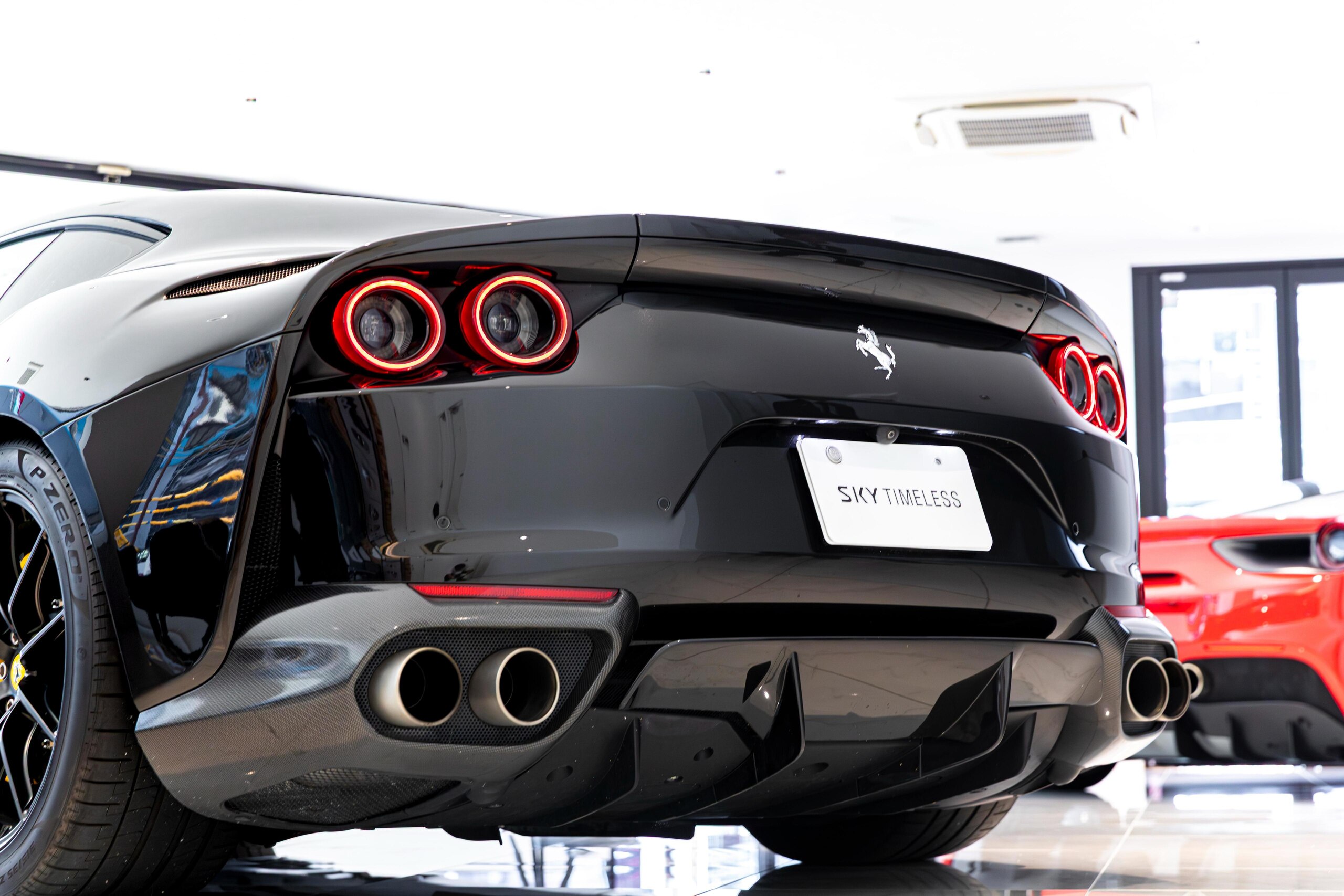 2017 Ferrari 812 Superfast — Photo 58 / 60