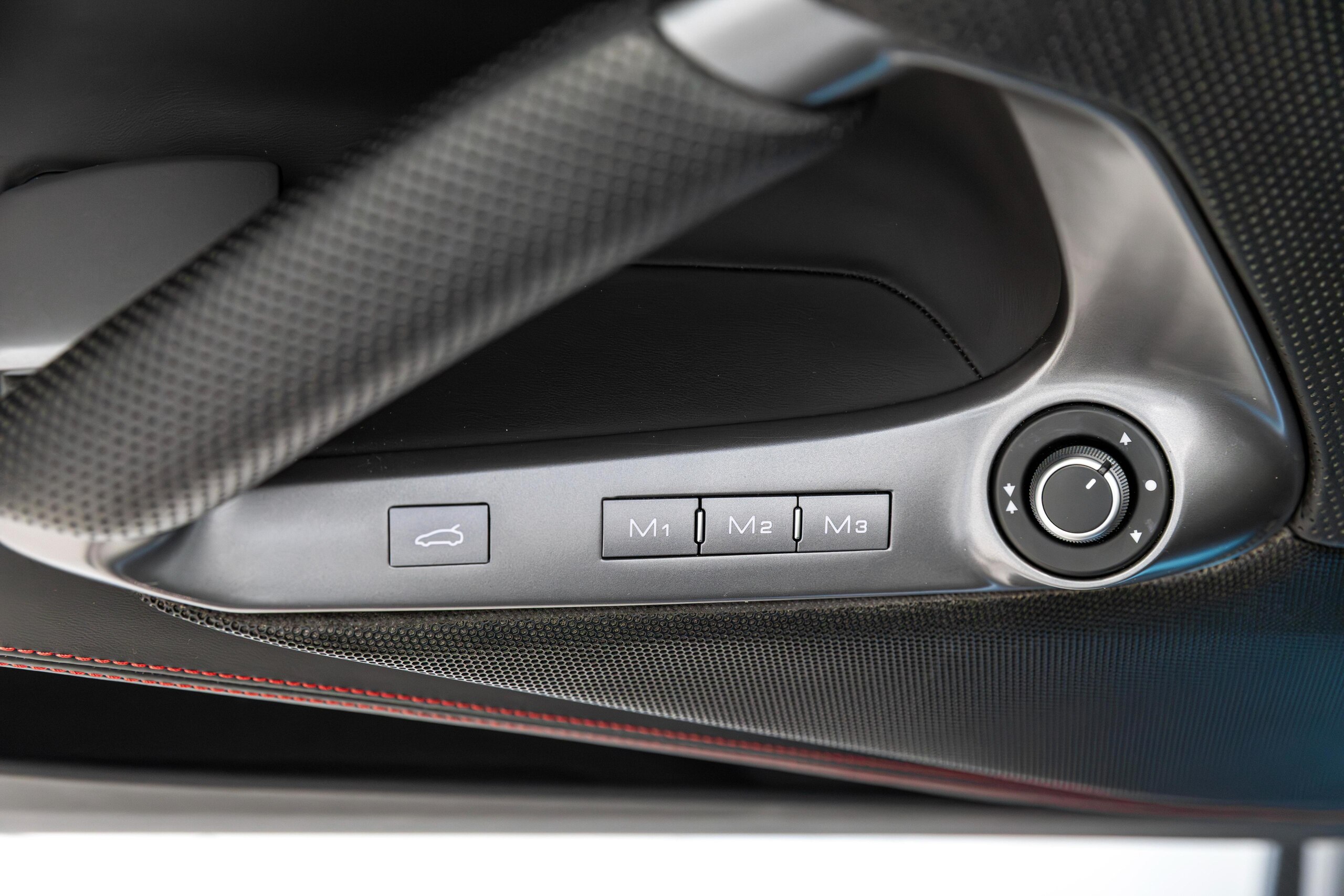 2017 Ferrari 812 Superfast — Photo 59 / 60