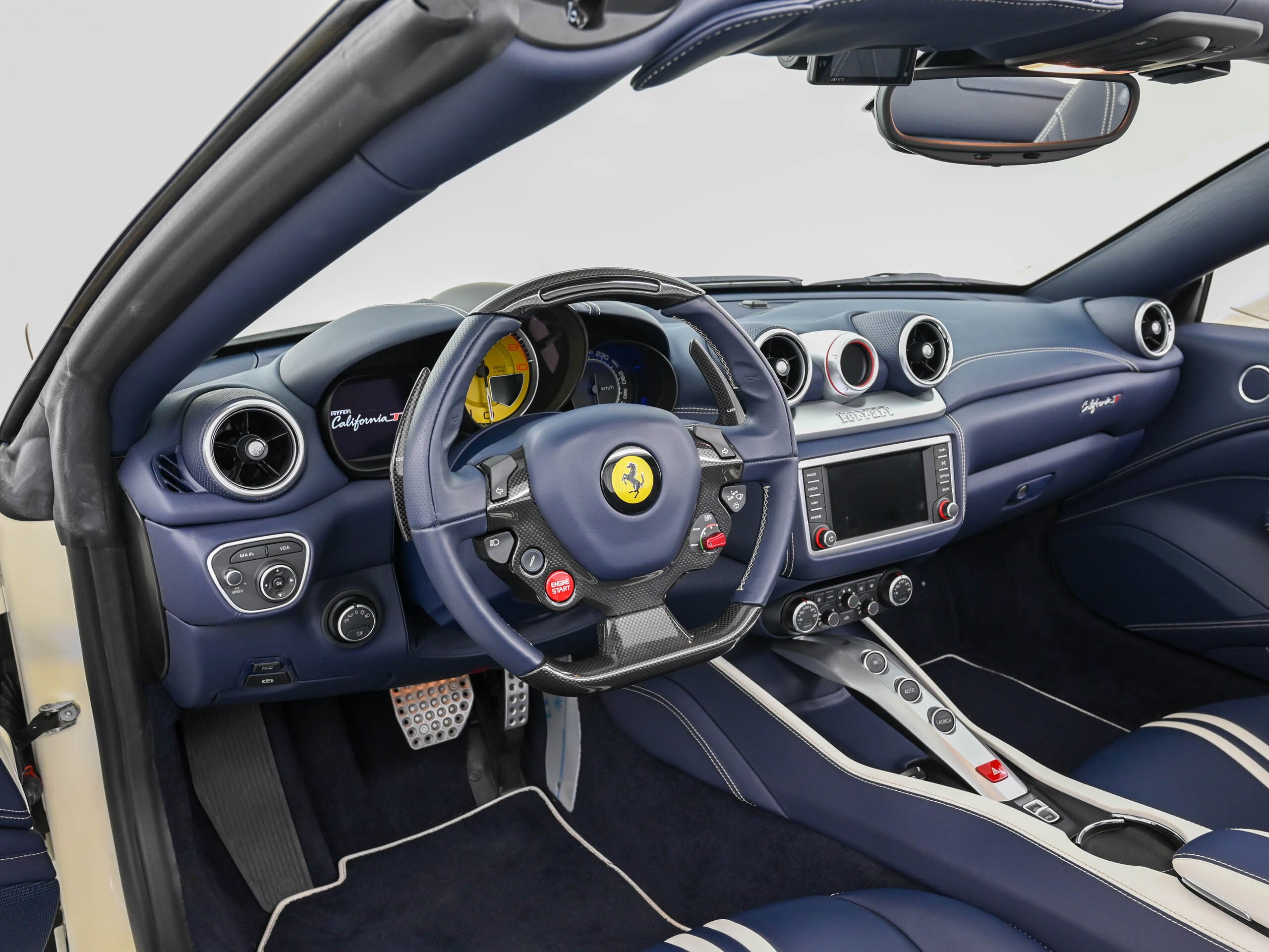 2017 Ferrari California T 40th Anniversary — Photo 8 / 57