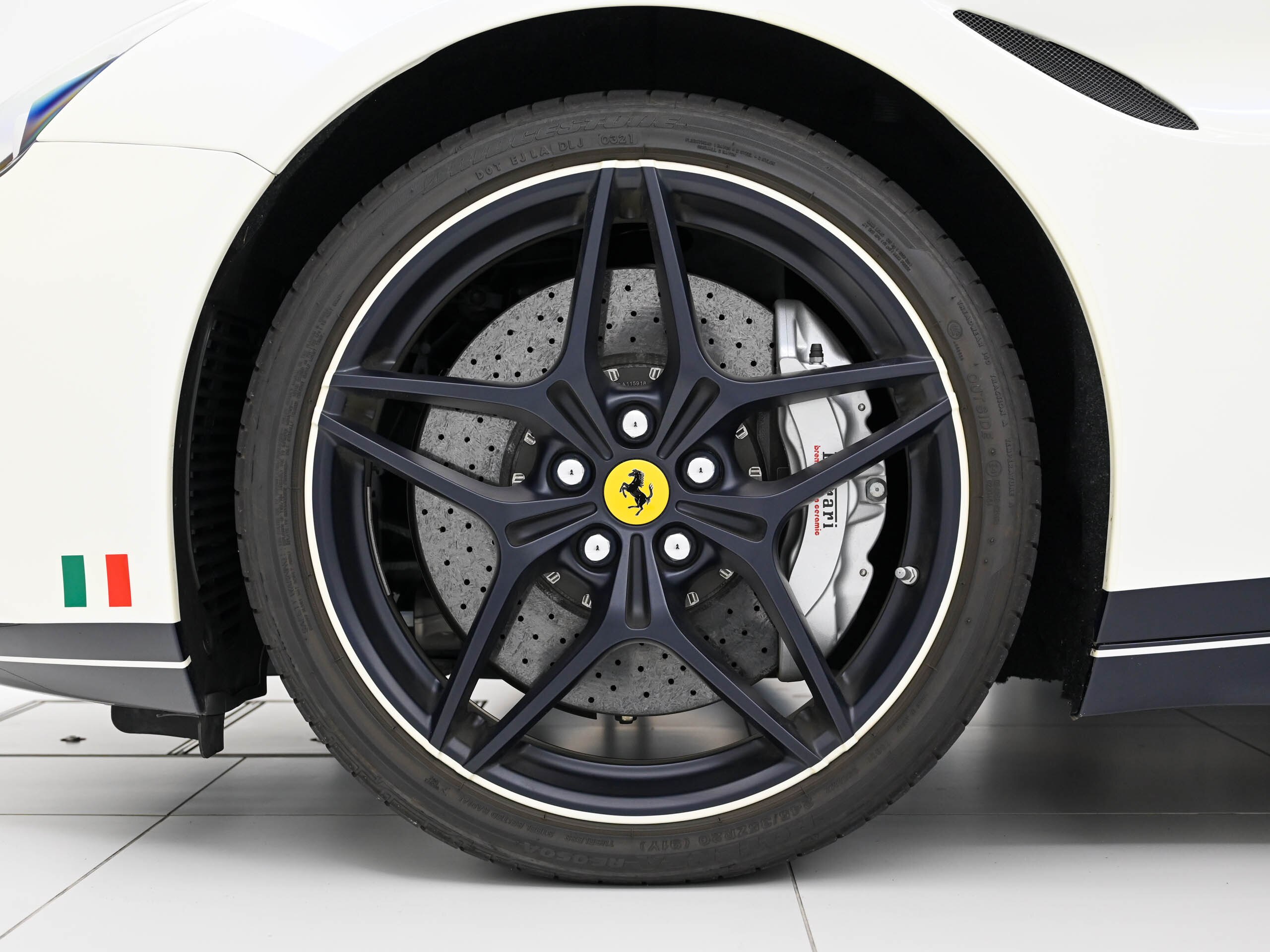 2017 Ferrari California T 40th Anniversary — Photo 14 / 57