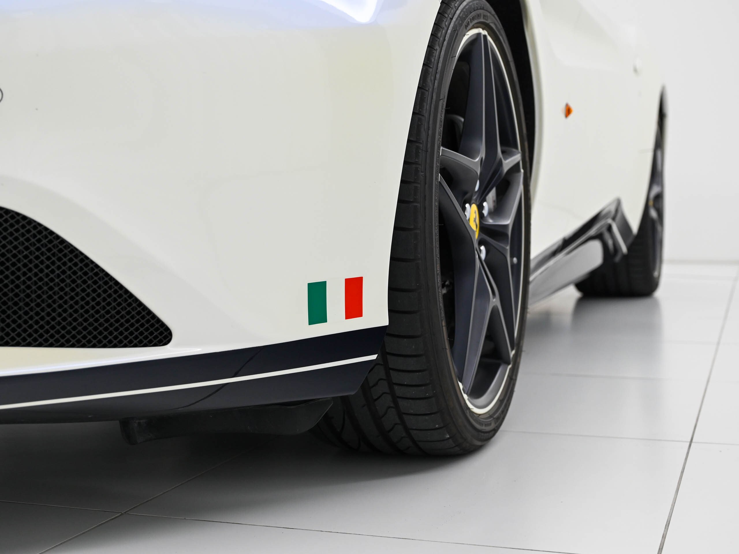 2017 Ferrari California T 40th Anniversary — Photo 24 / 57