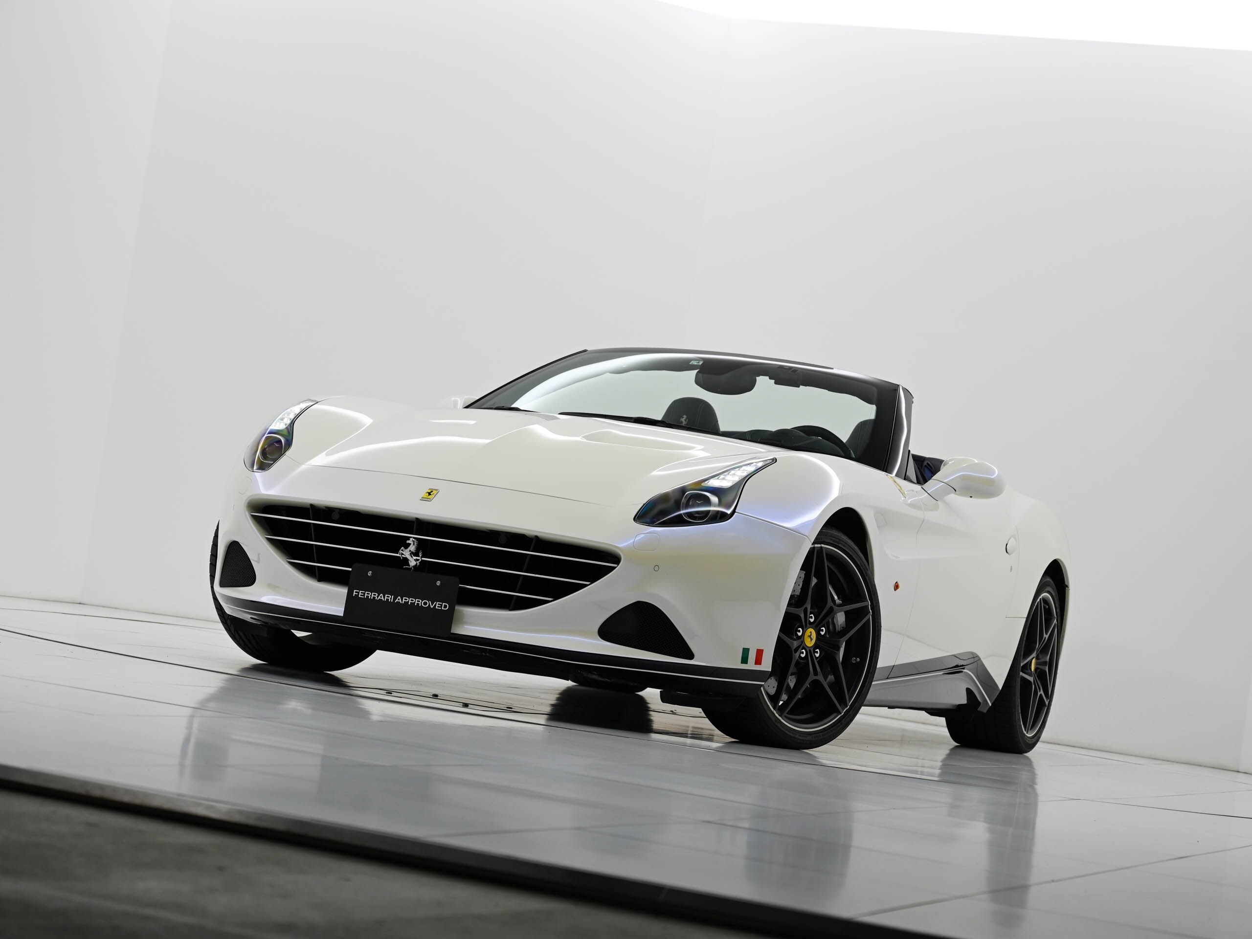 2017 Ferrari California T 40th Anniversary — Photo 26 / 57