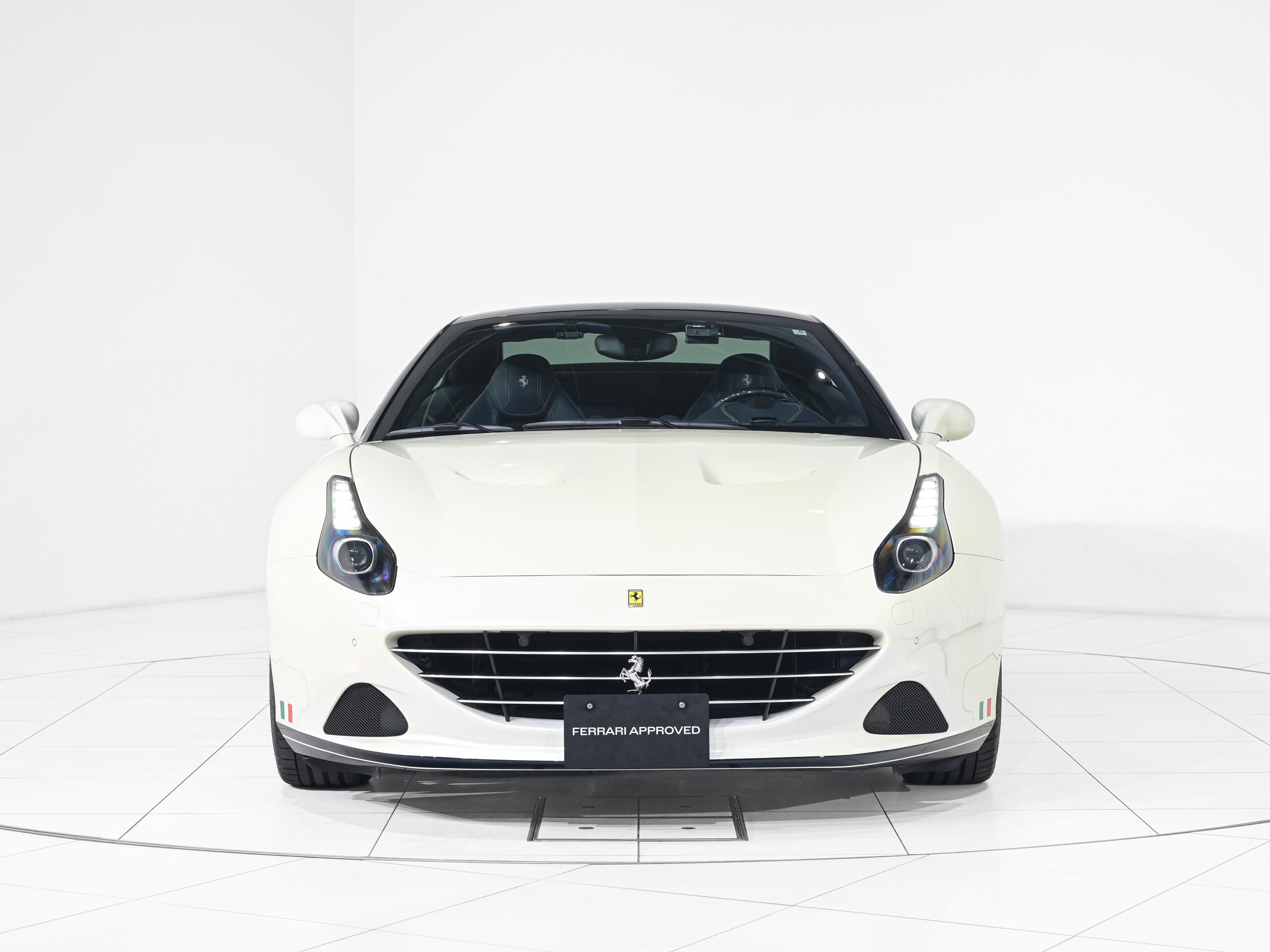 2017 Ferrari California T 40th Anniversary — Photo 33 / 57
