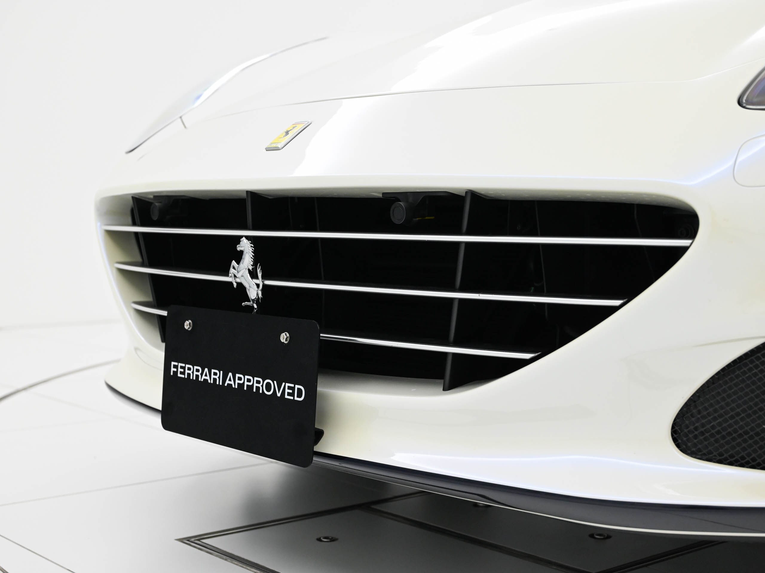 2017 Ferrari California T 40th Anniversary — Photo 48 / 57