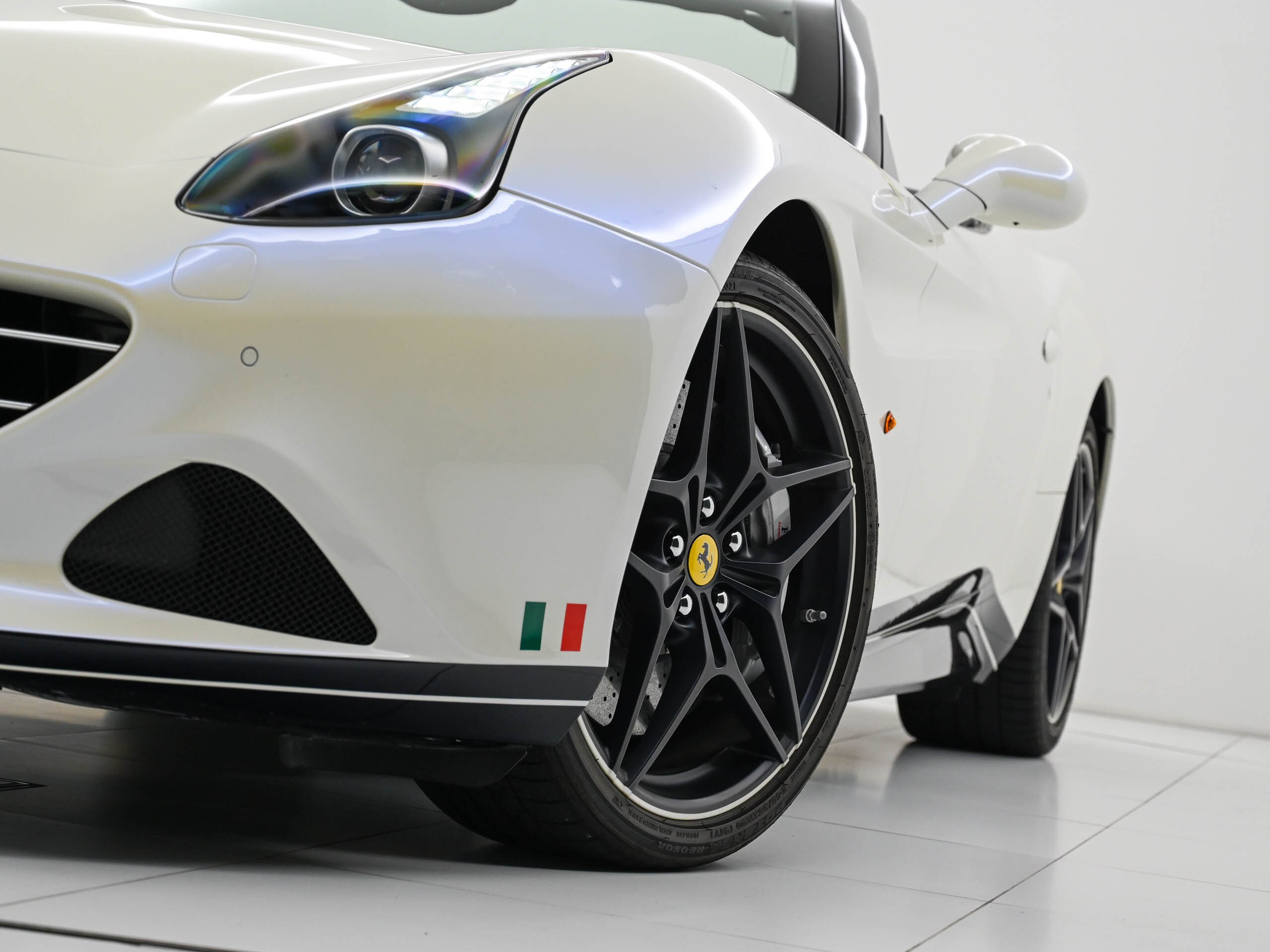 2017 Ferrari California T 40th Anniversary — Photo 52 / 57