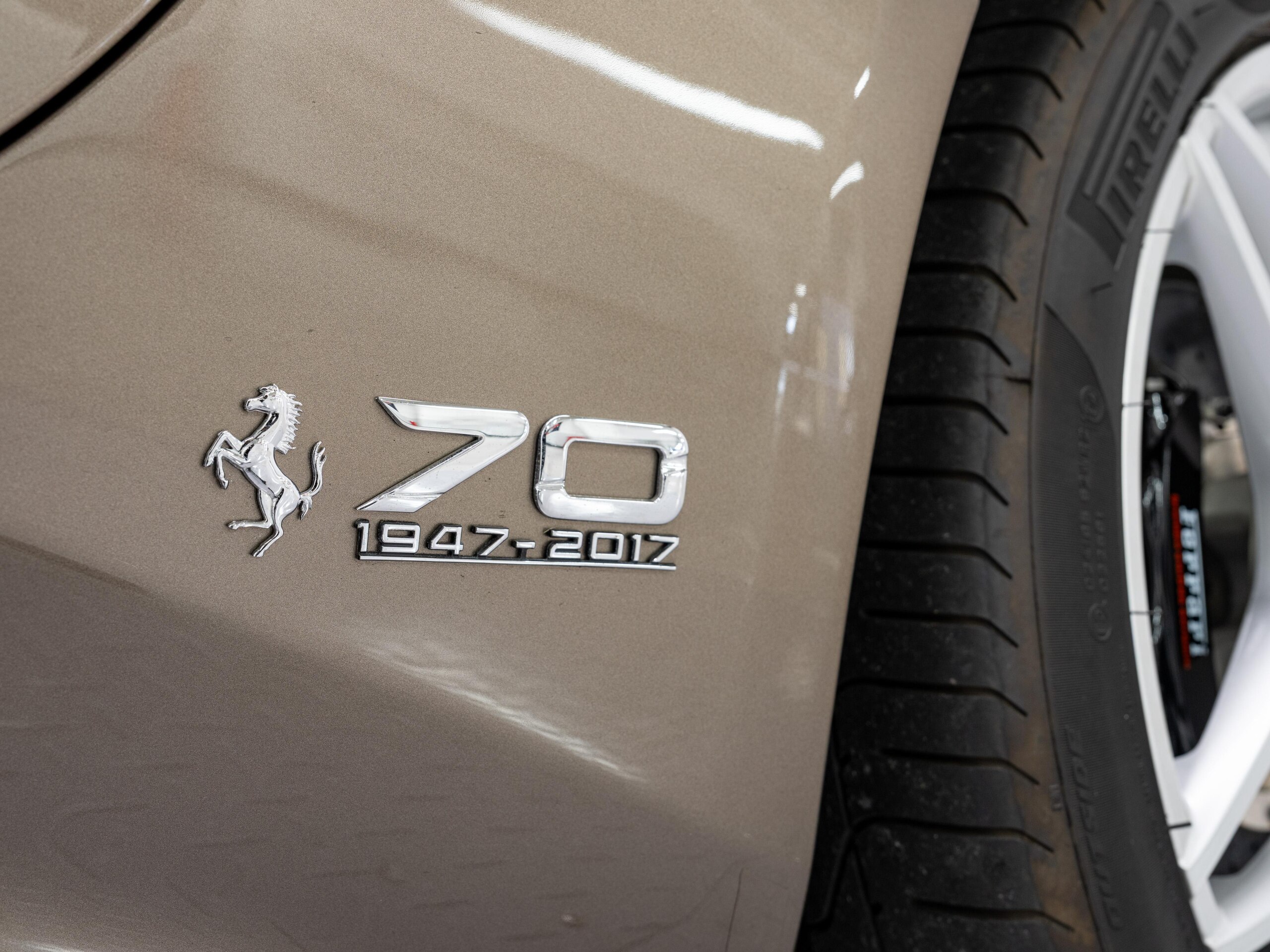 2017 Ferrari California T 70th Anniversary Tailor Made Collection — Photo 11 / 30