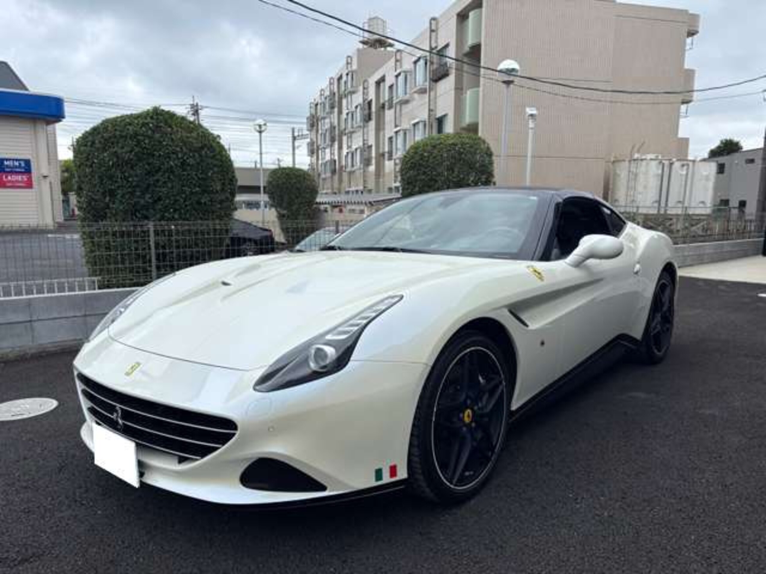 2017 Ferrari California T Ferrari California T Handling Speciale Tailor Made for sale in Japan