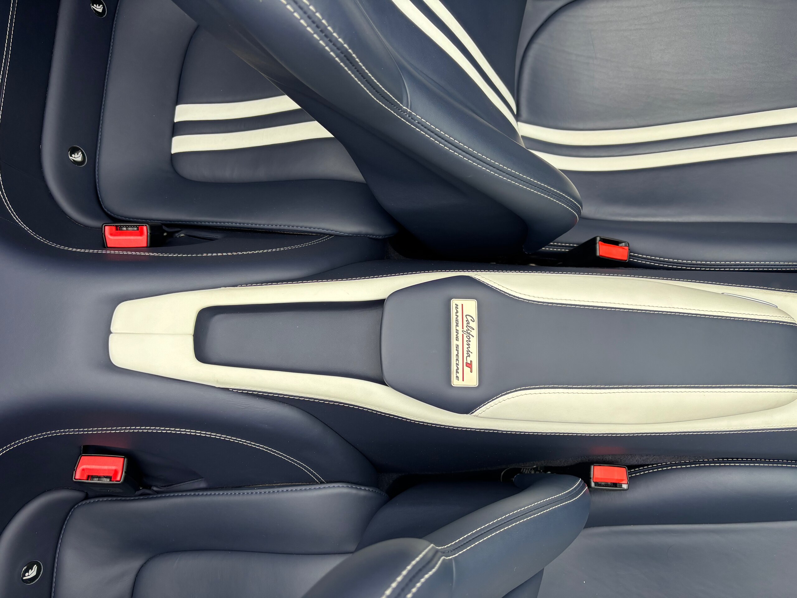 2017 Ferrari California T — Photo 14 / 51
