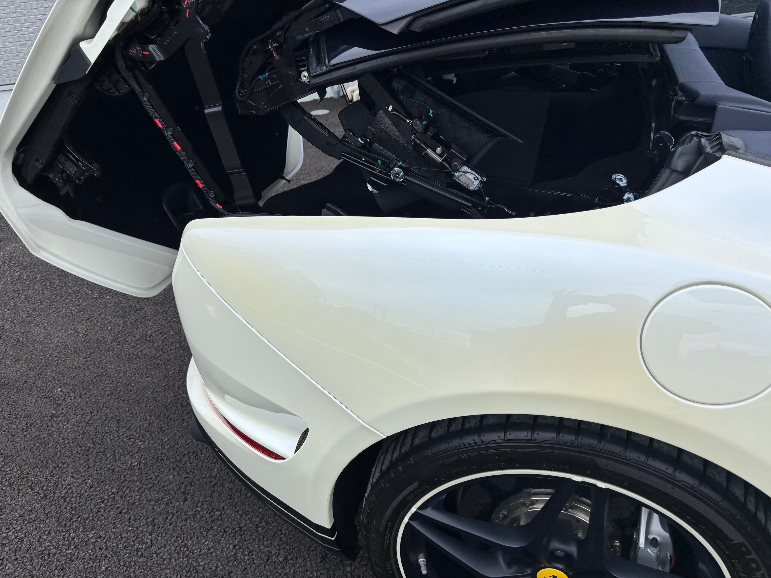 2017 Ferrari California T — Photo 16 / 51