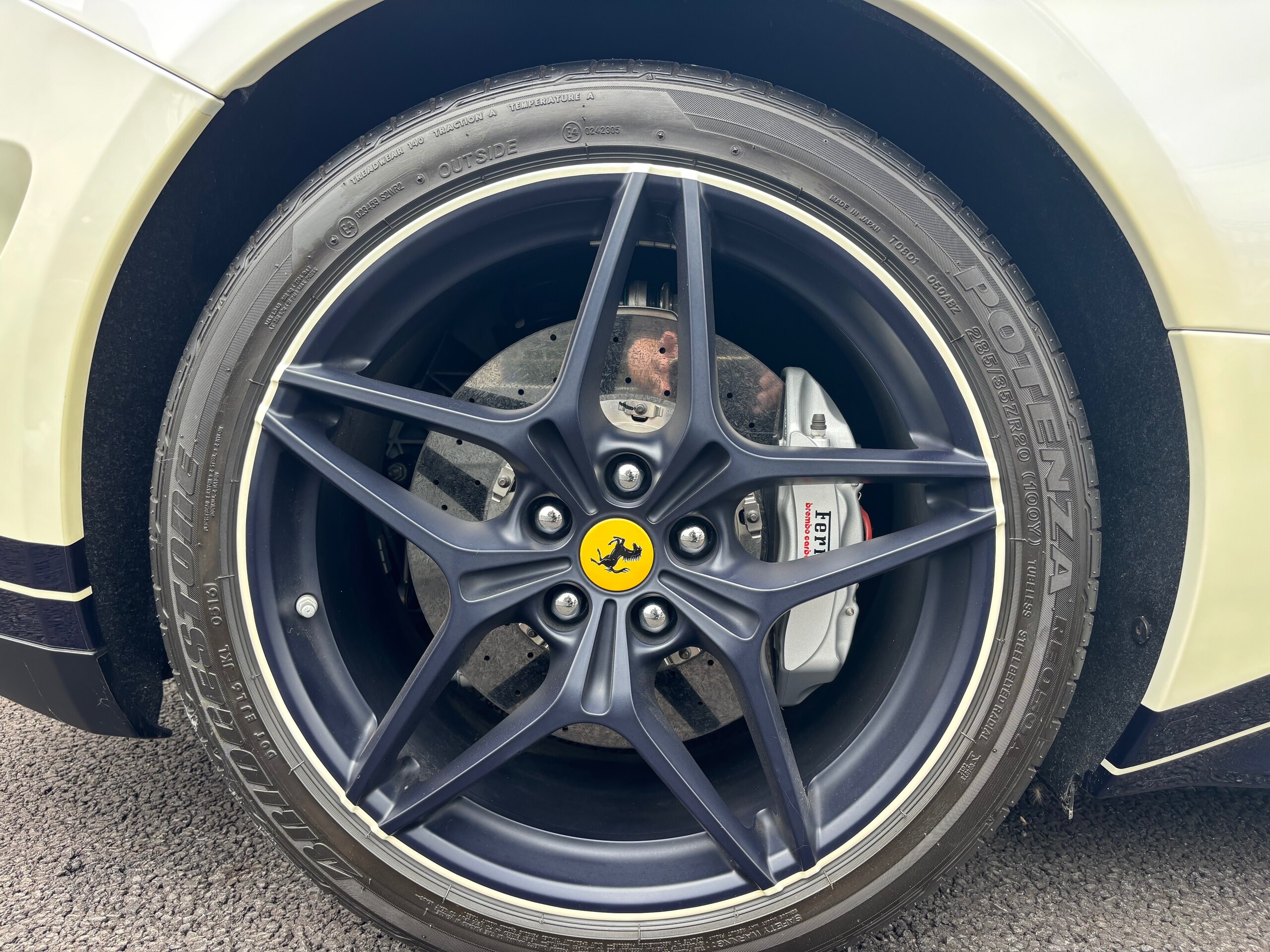 2017 Ferrari California T — Photo 22 / 51