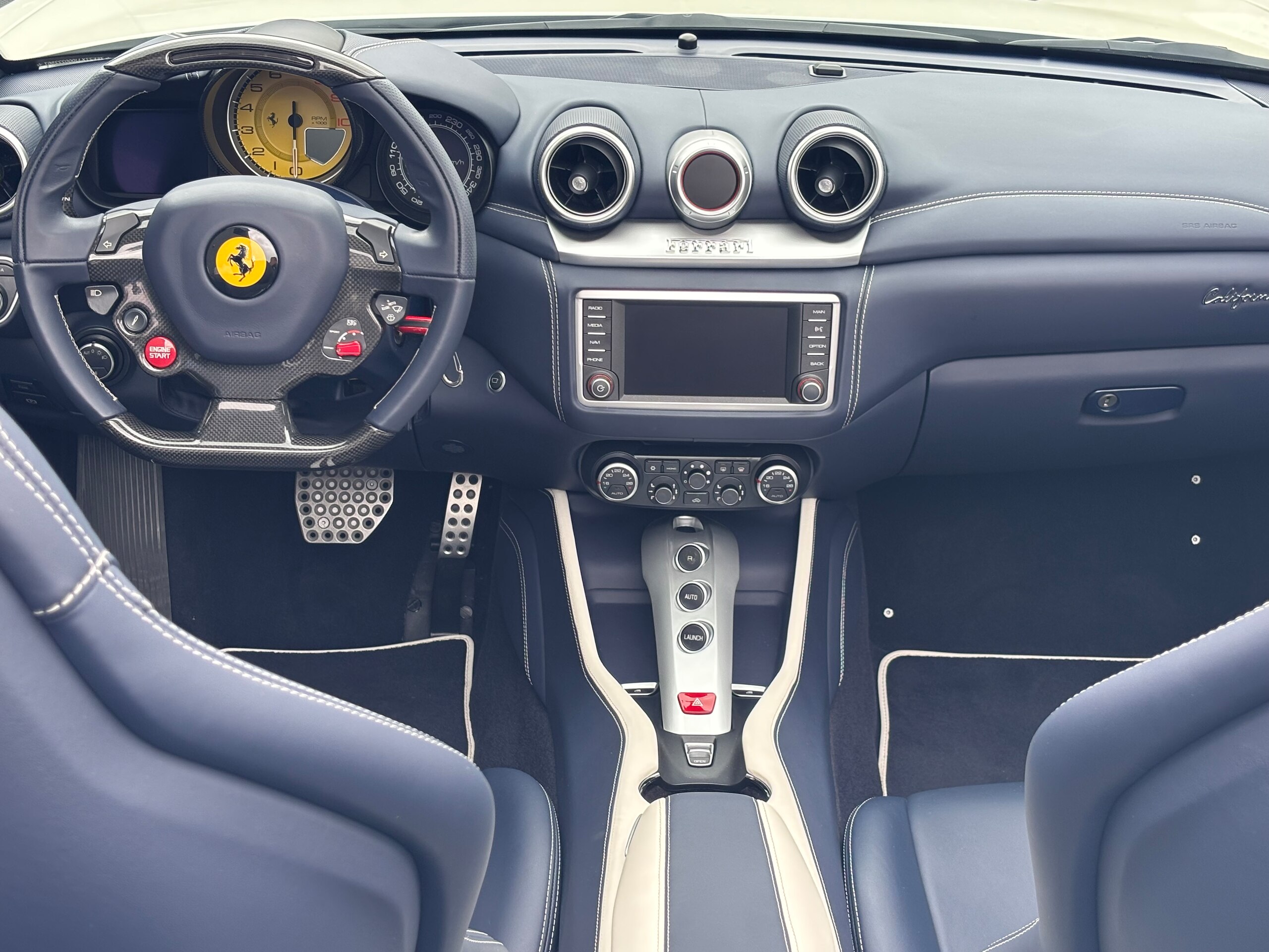 2017 Ferrari California T — Photo 41 / 51