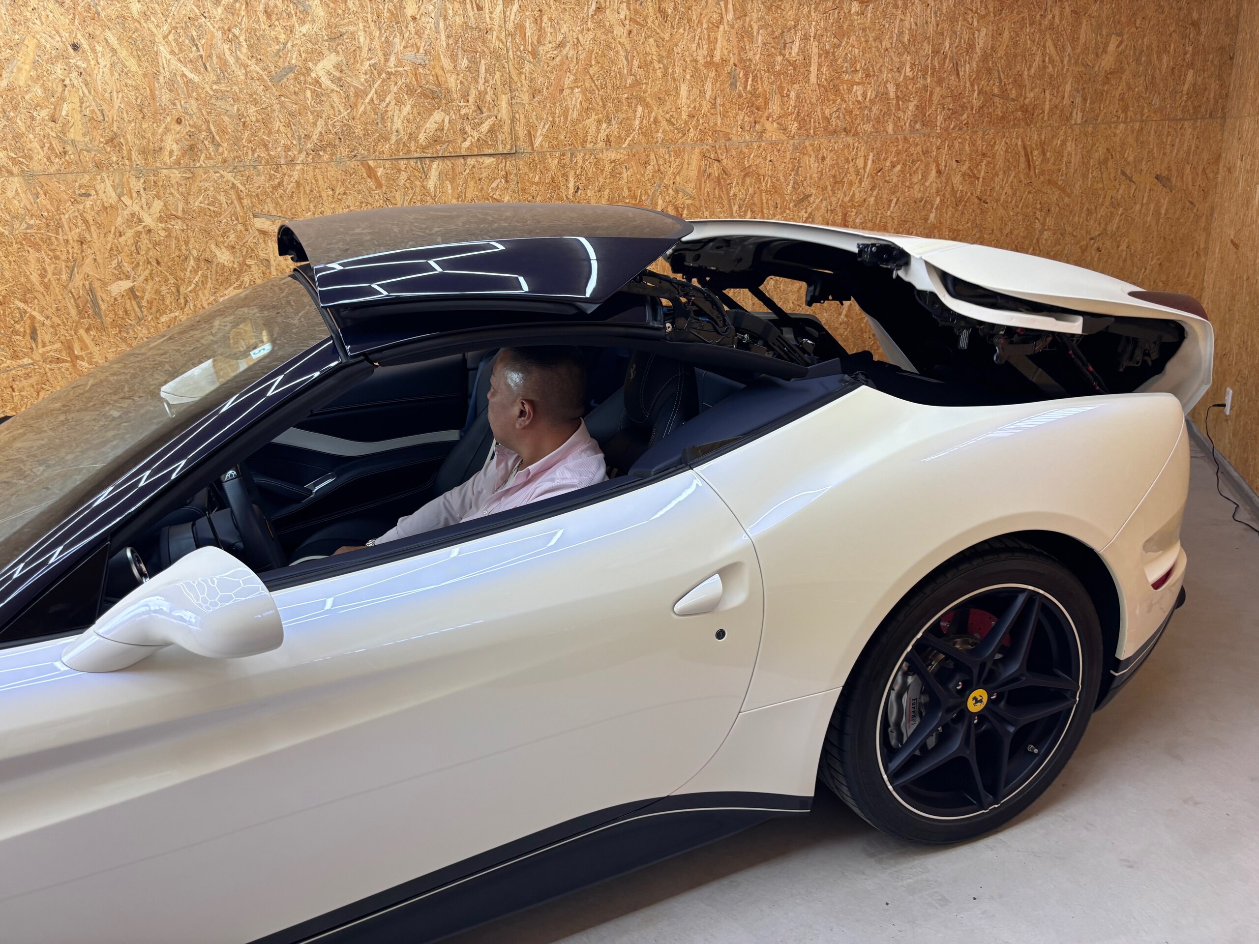 2017 Ferrari California T — Photo 45 / 51