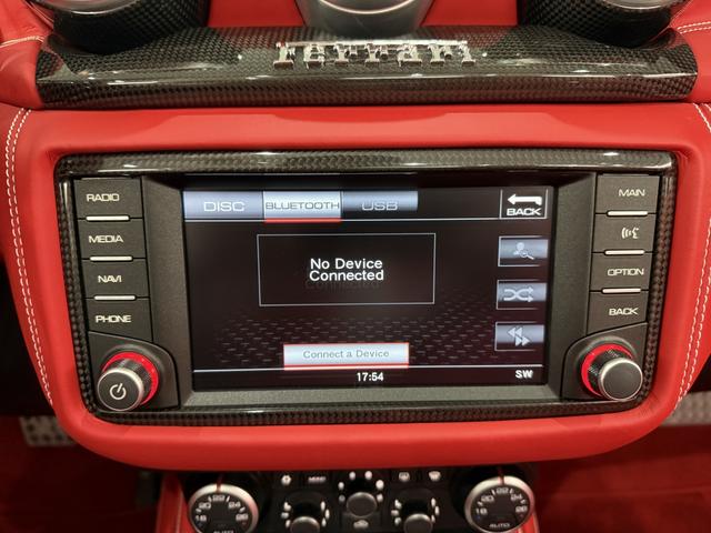 2017 Ferrari California T — Photo 17 / 36