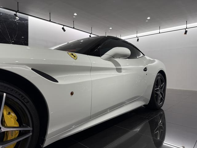 2017 Ferrari California T — Photo 28 / 36
