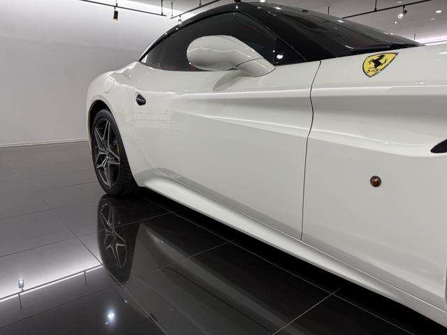 2017 Ferrari California T — Photo 29 / 36