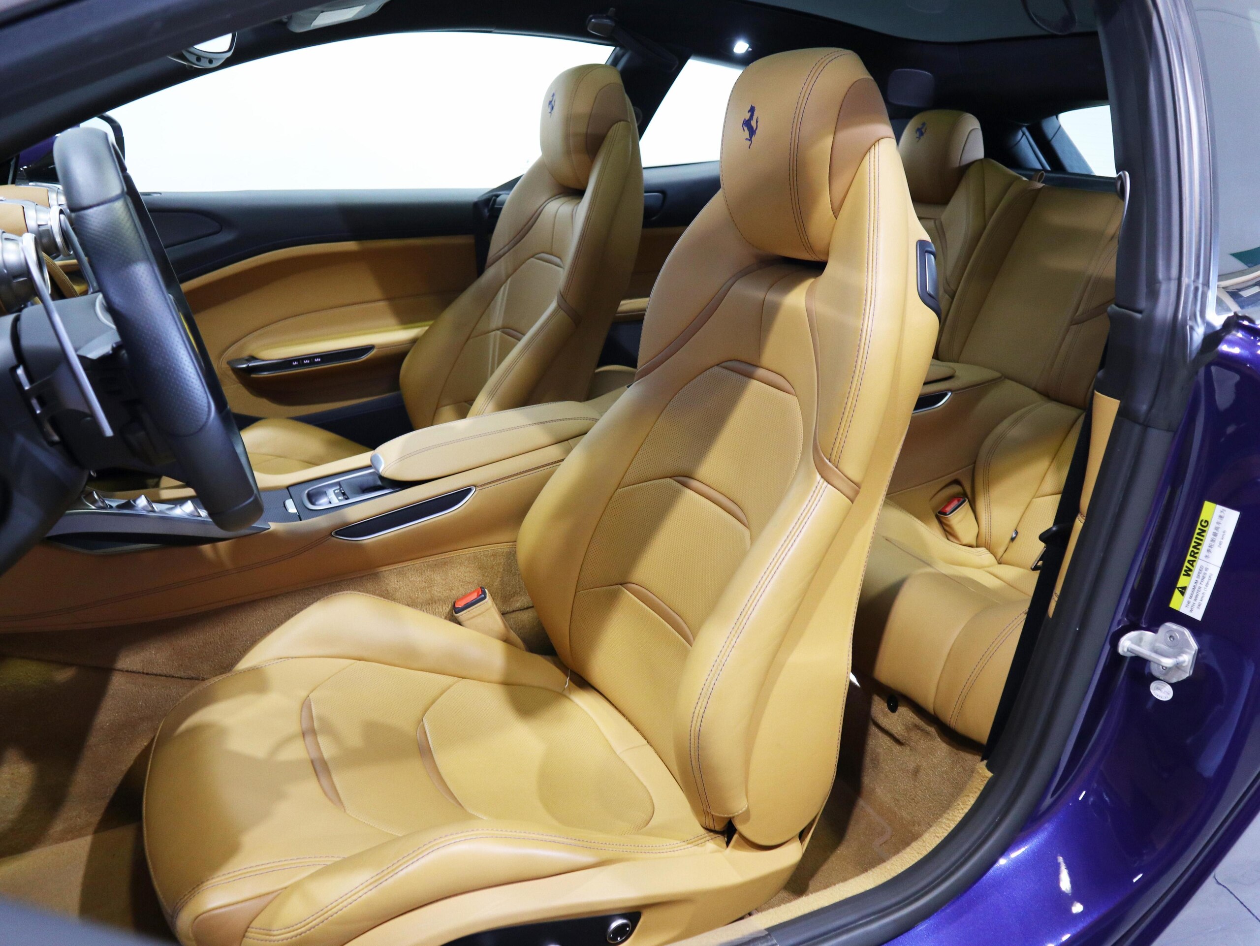 2017 Ferrari GTC4Lusso T — Photo 7 / 19
