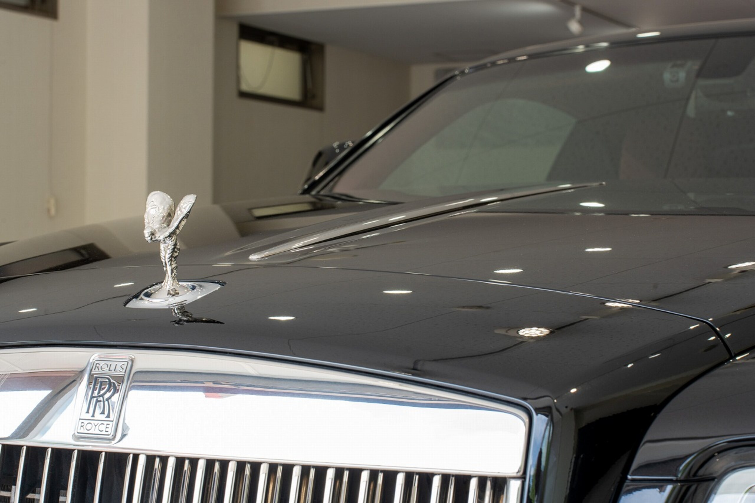 2017 Rolls-Royce Wraith — Photo 11 / 19