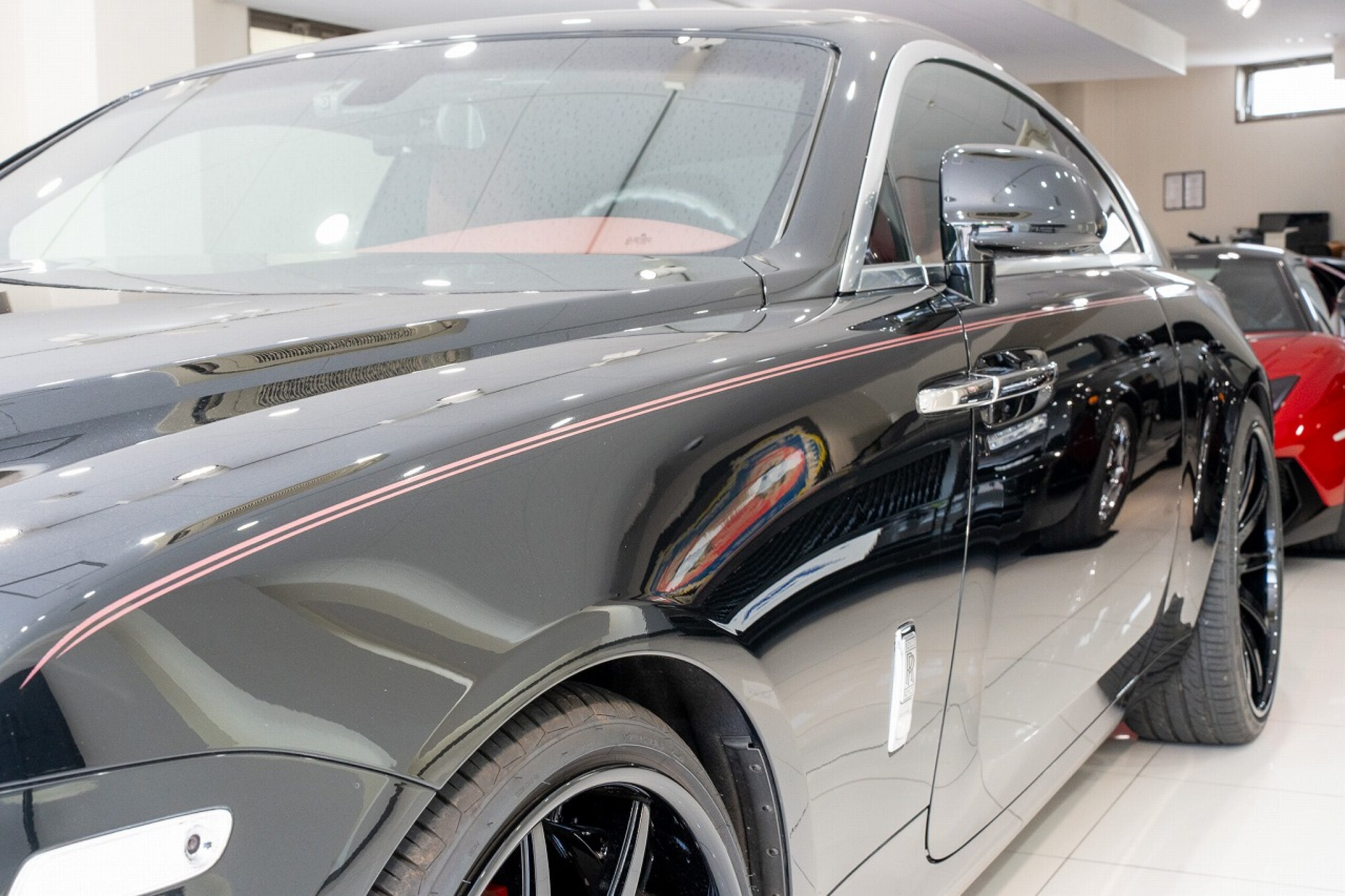 2017 Rolls-Royce Wraith — Photo 12 / 19