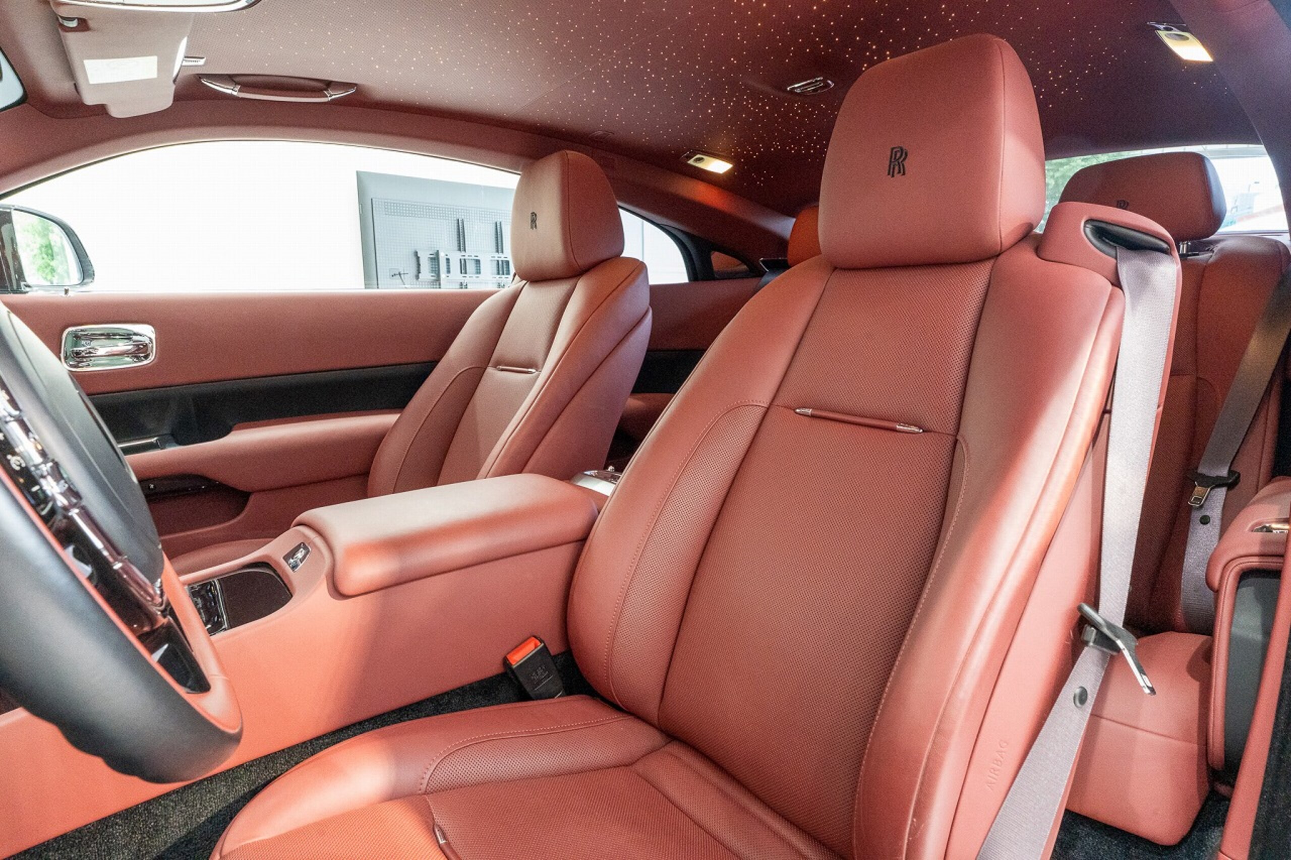 2017 Rolls-Royce Wraith — Photo 16 / 19